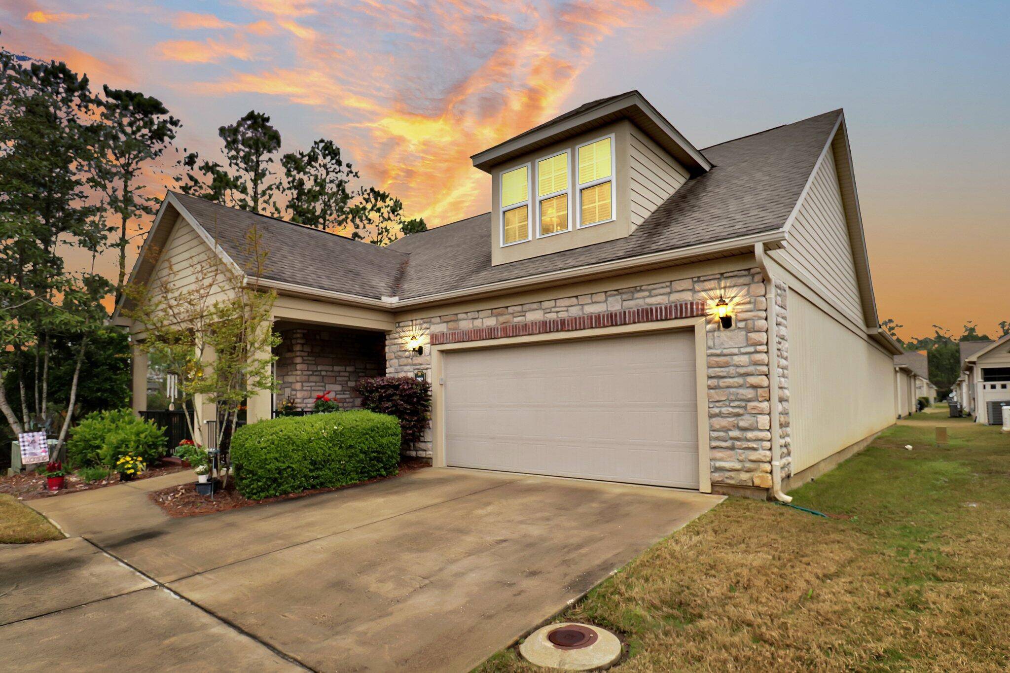 Summerville, SC 29486,280 Village Stone Cir