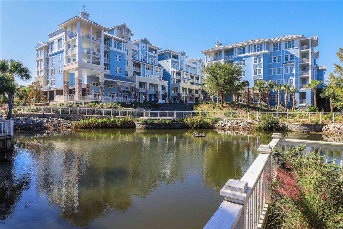 Isle Of Palms, SC 29451,5802 Palmetto Dr #B-408