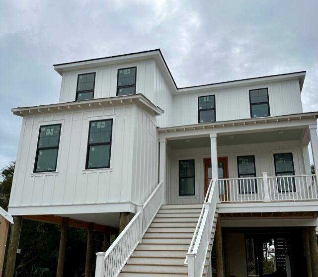 Edisto Island, SC 29438,615 Pompano St