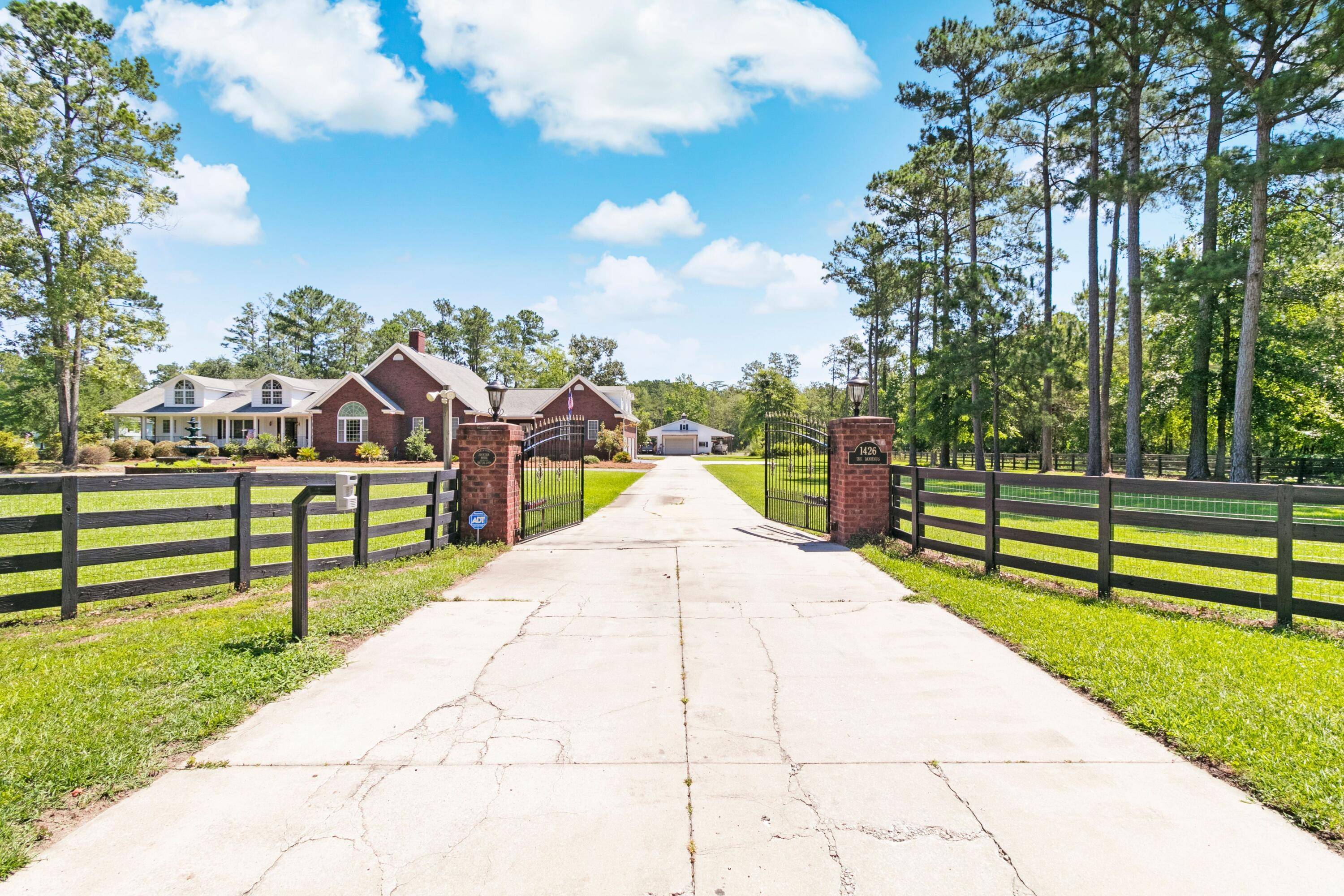 Mcclellanville, SC 29458,1426 Sc-45