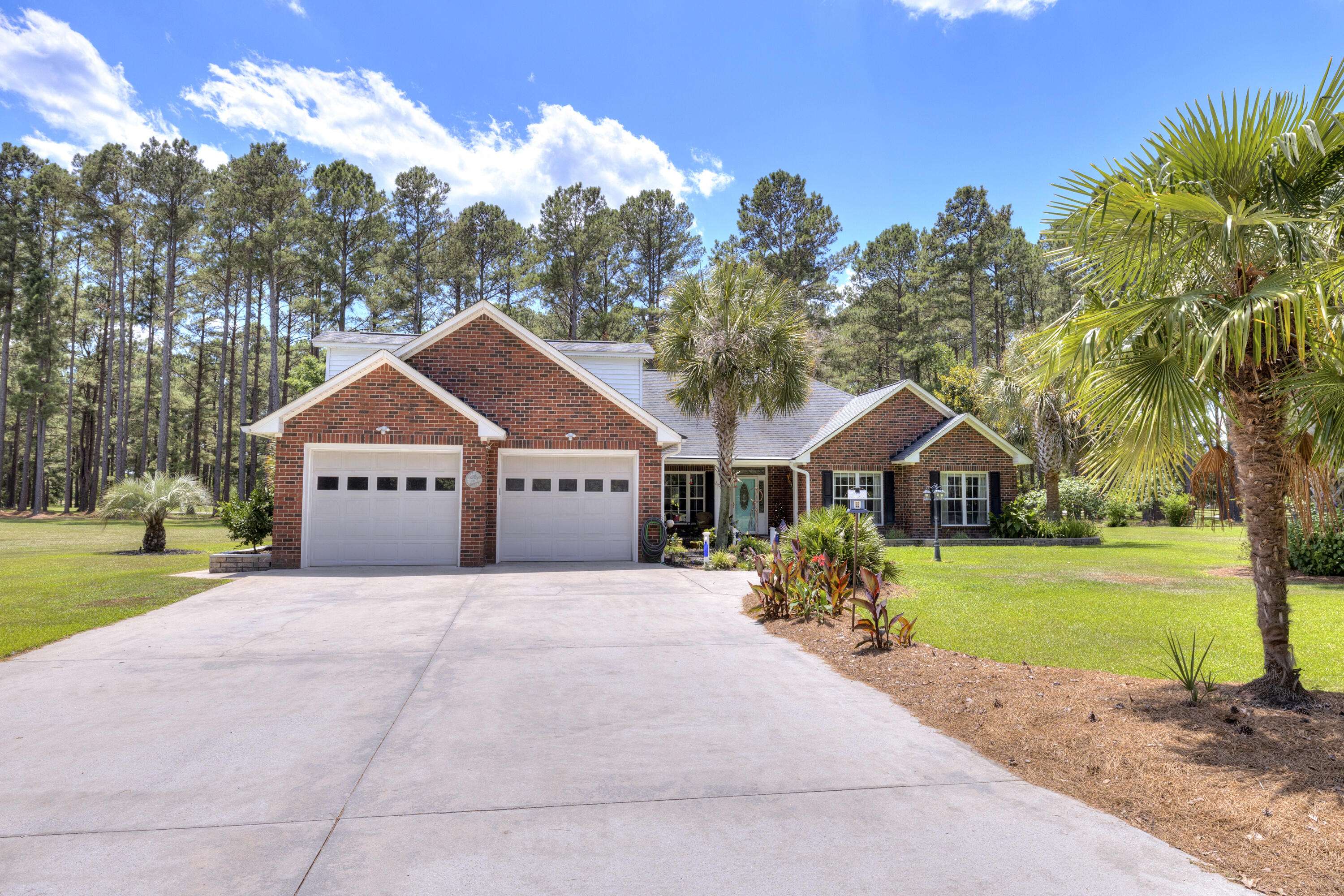 Manning, SC 29102,257 Plantation Dr