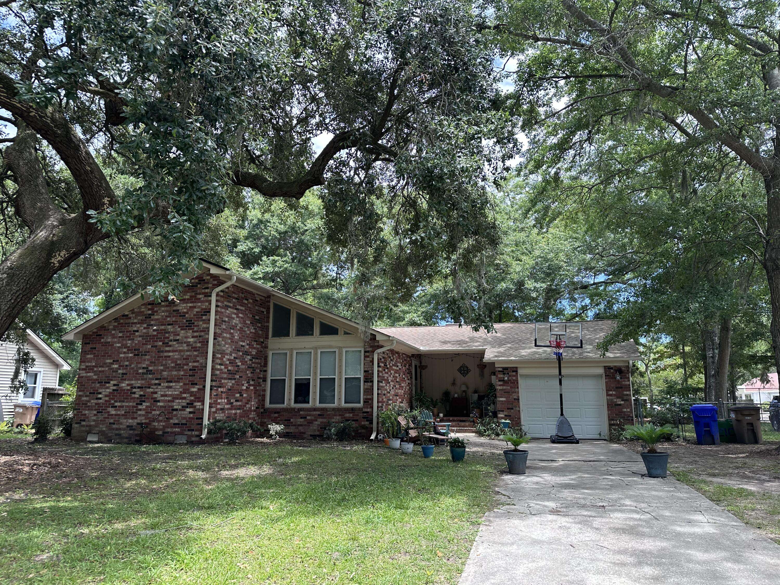 Charleston, SC 29412,1056 Yorktown Dr