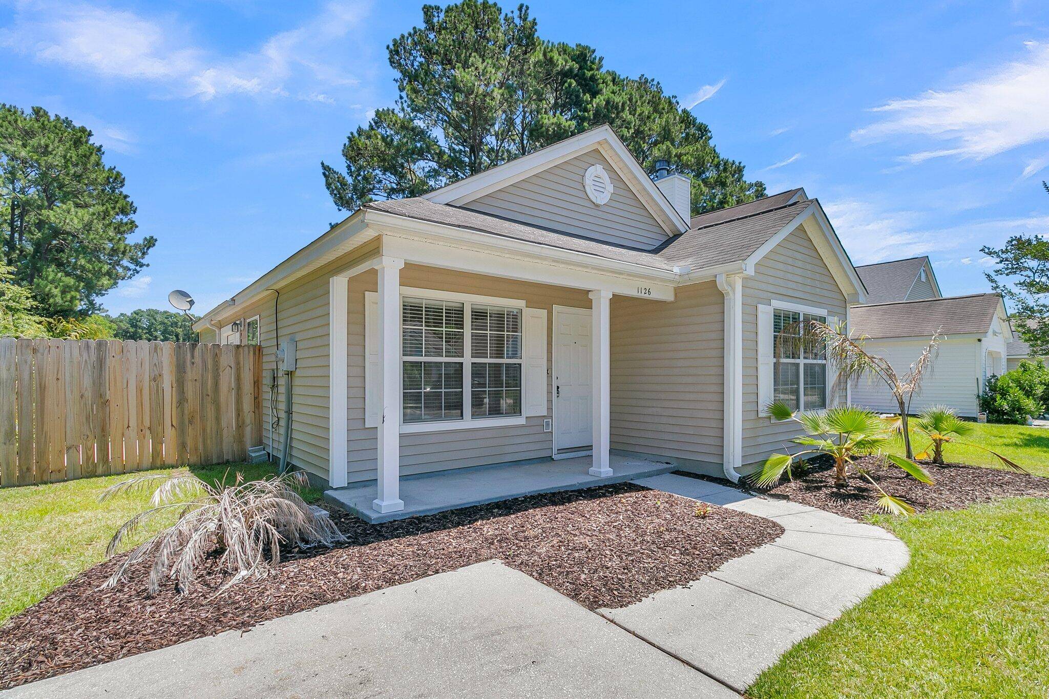 Charleston, SC 29492,1126 Peninsula Cove Dr