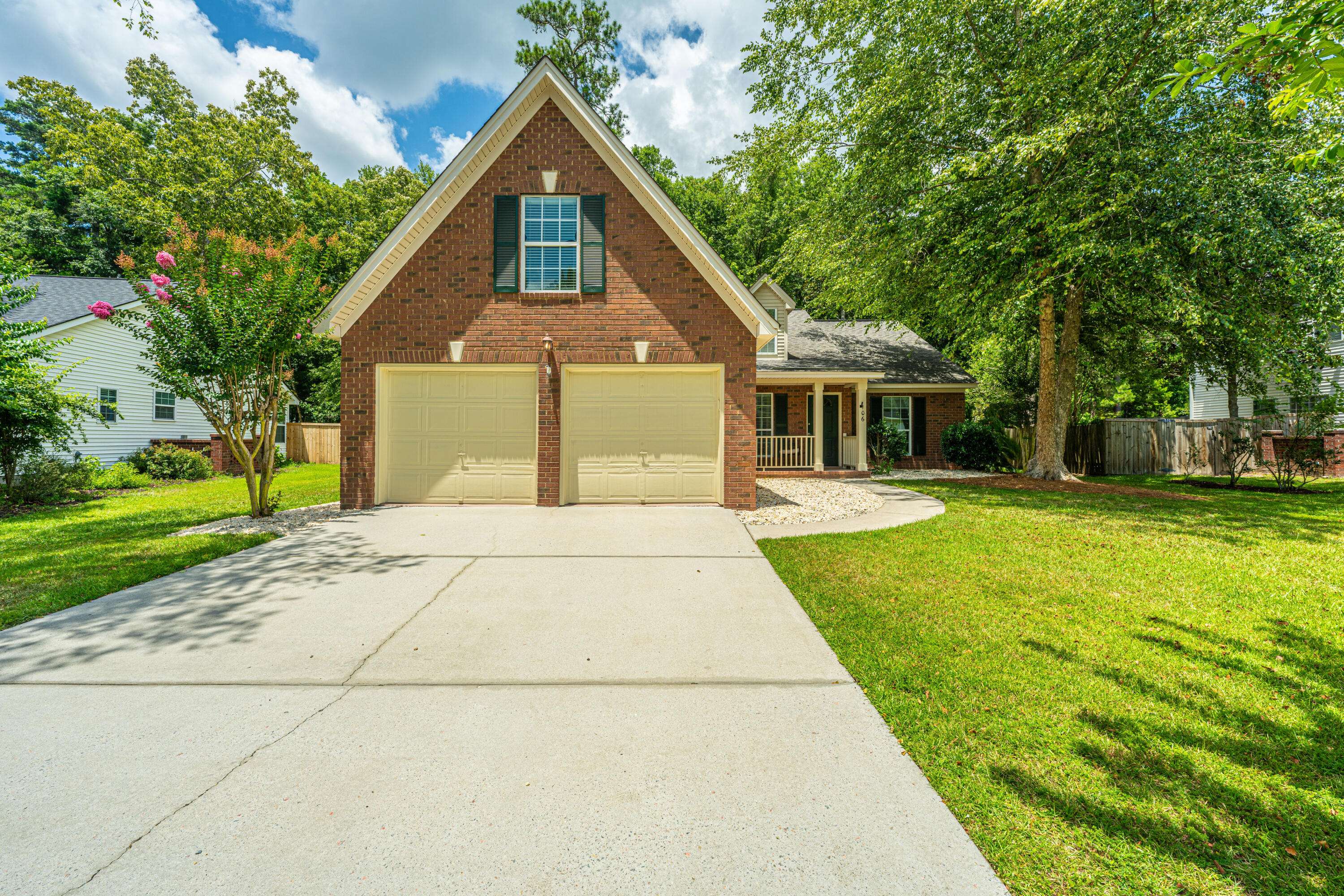 Summerville, SC 29485,106 Summer Ridge Dr