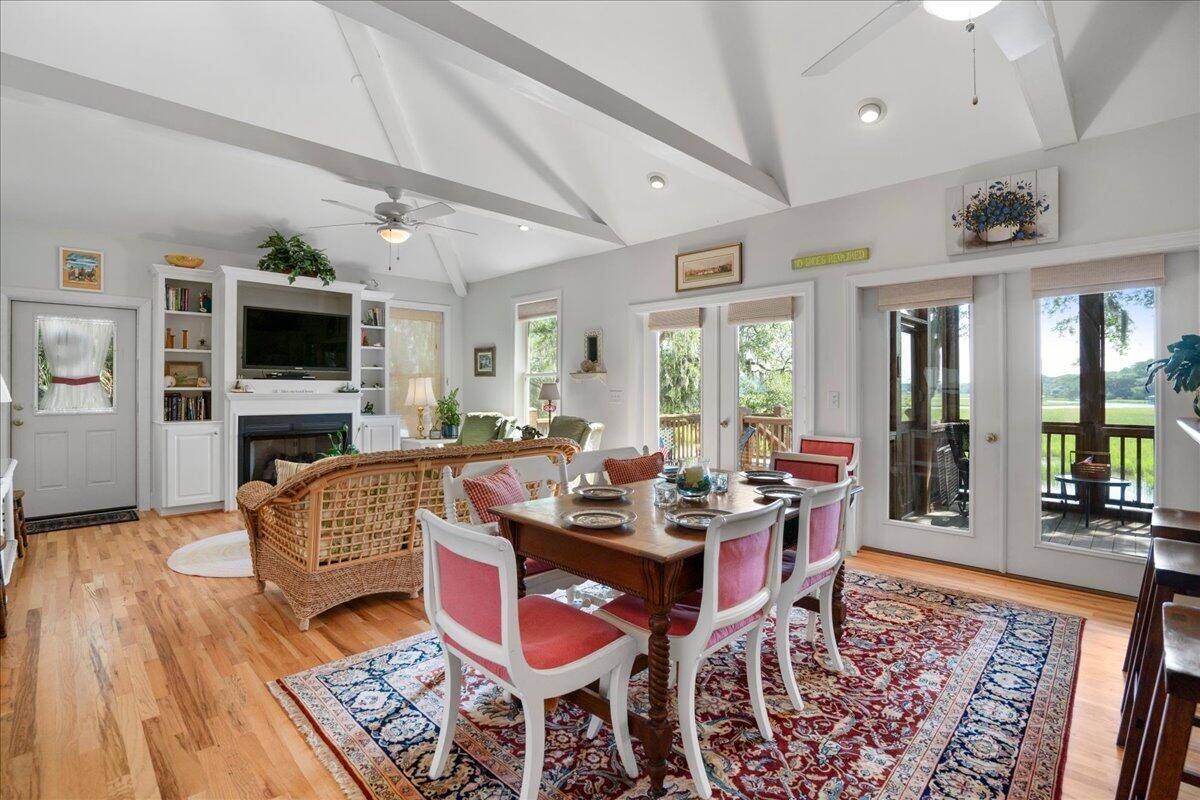 Edisto Island, SC 29438,8541 Oyster Factory Rd