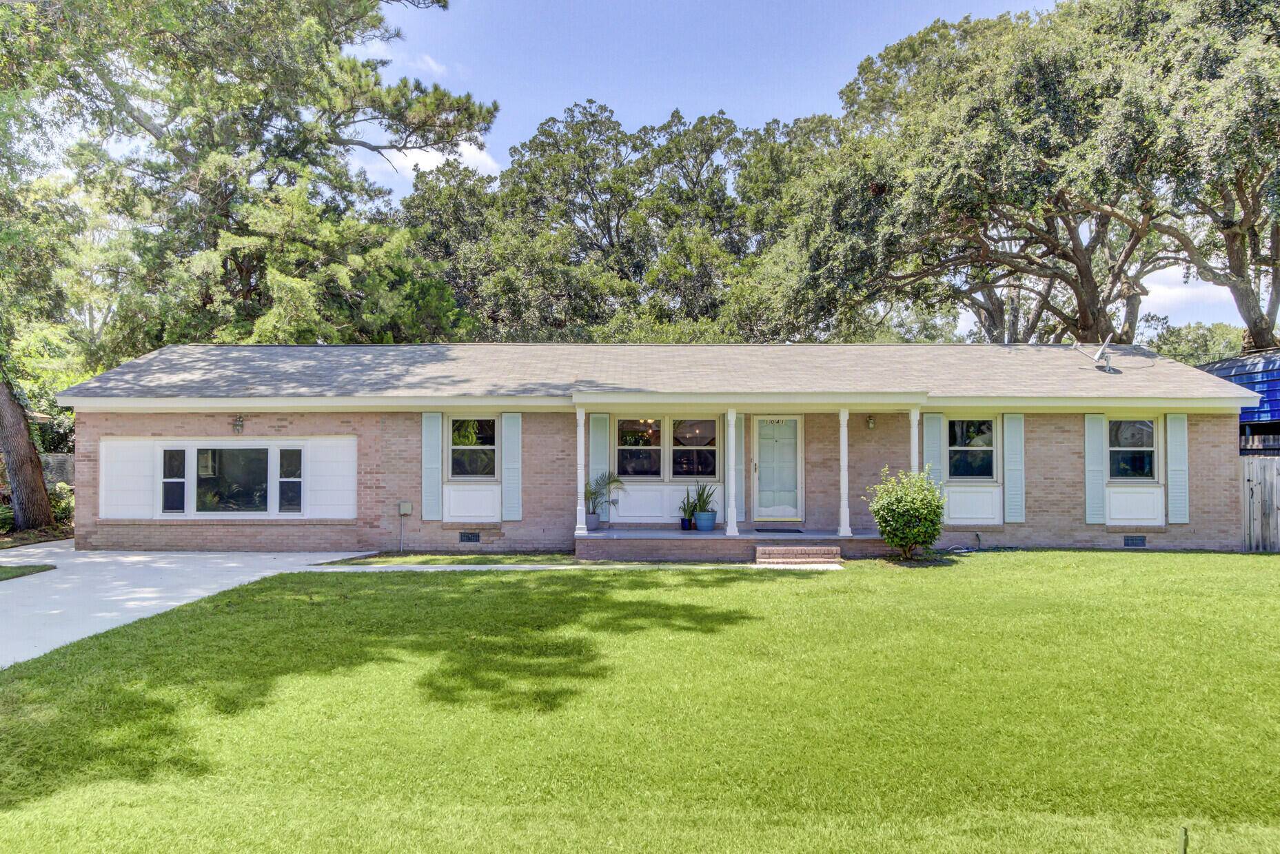 Charleston, SC 29412,1041 Woodside Drive Dr