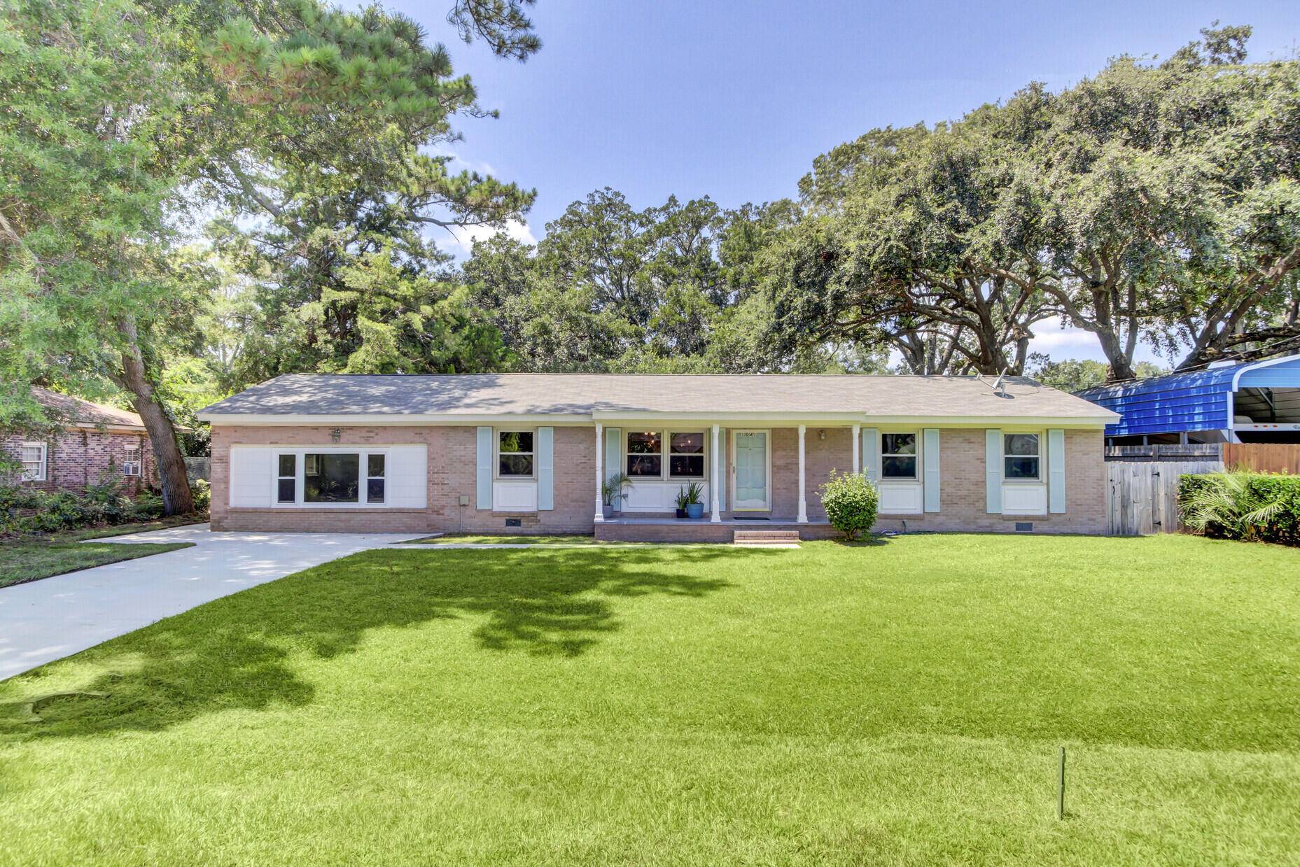 Charleston, SC 29412,1041 Woodside Drive Dr