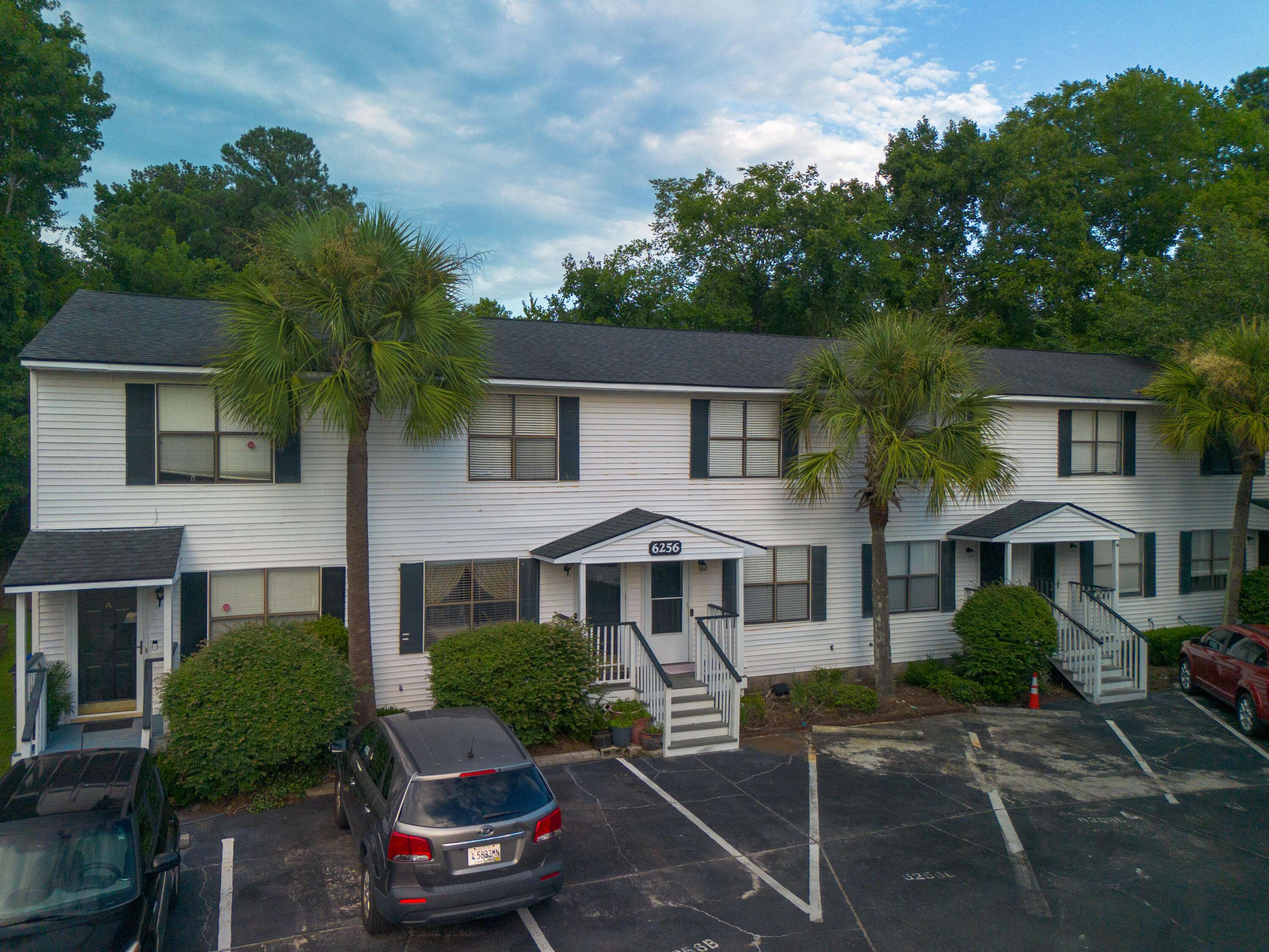 North Charleston, SC 29406,6256 Brandt St #52-C