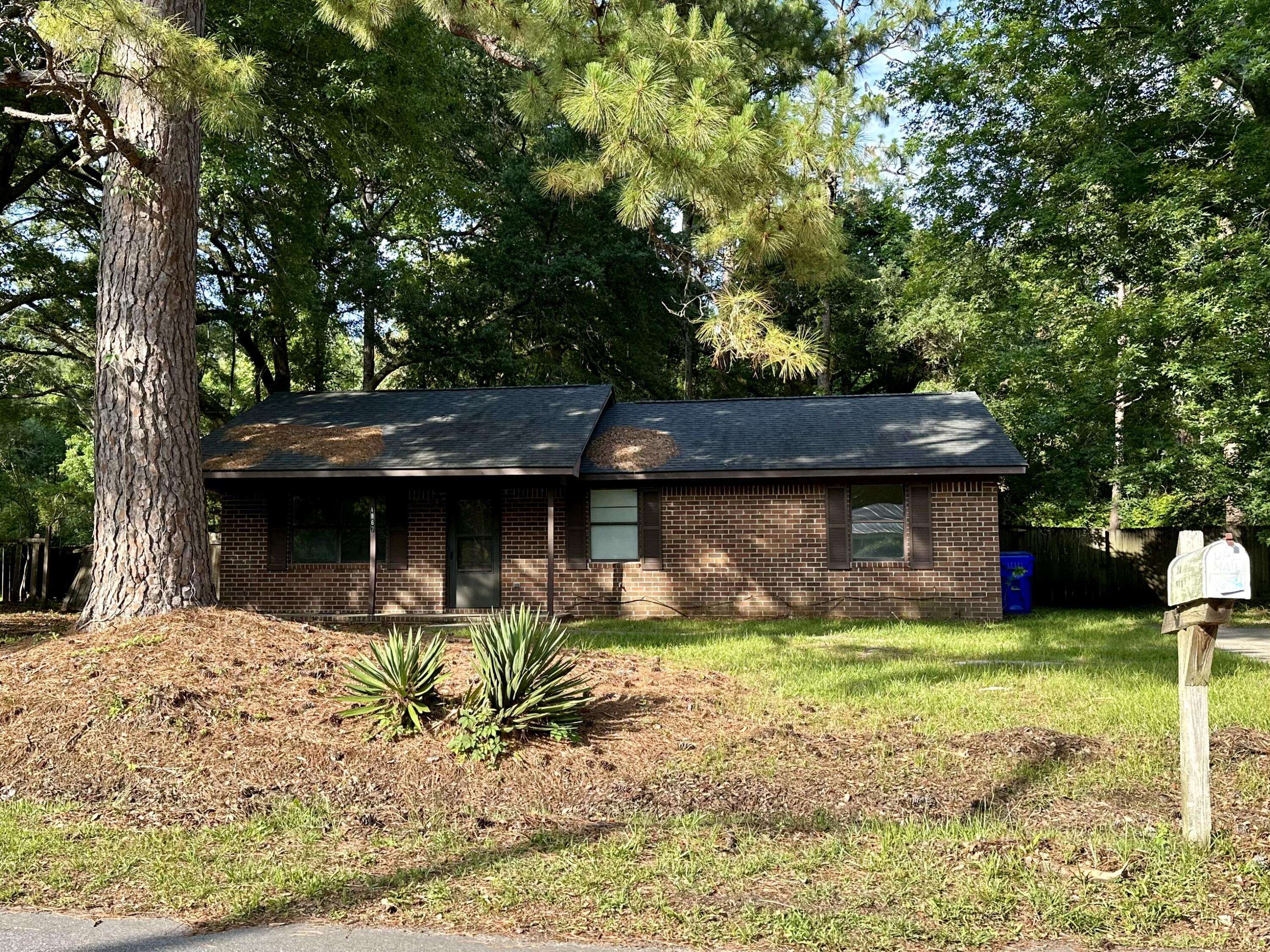 Johns Island, SC 29455,1867 Grover Rd