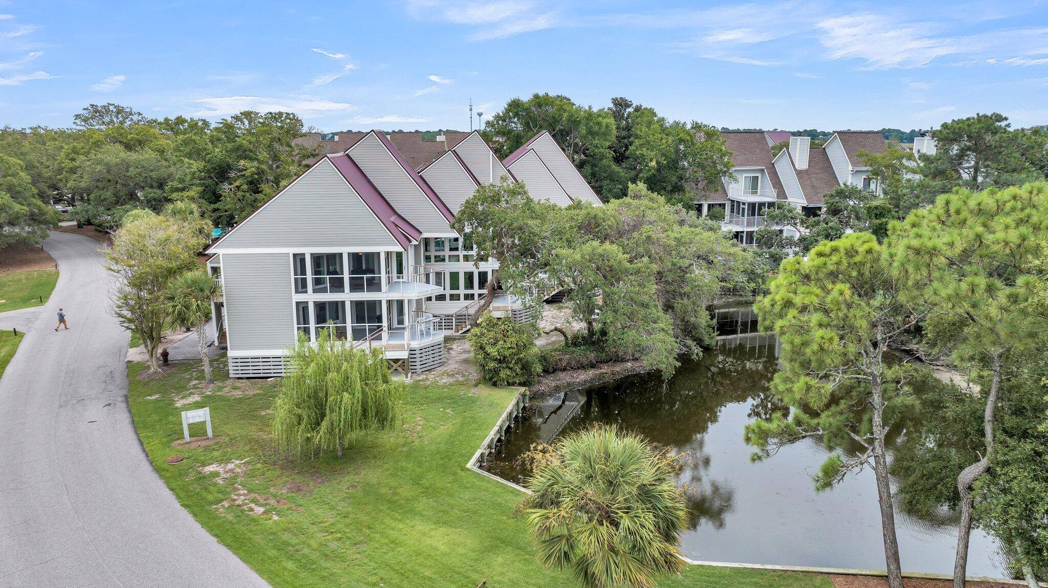 Folly Beach, SC 29439,202 Mariners Cay Dr