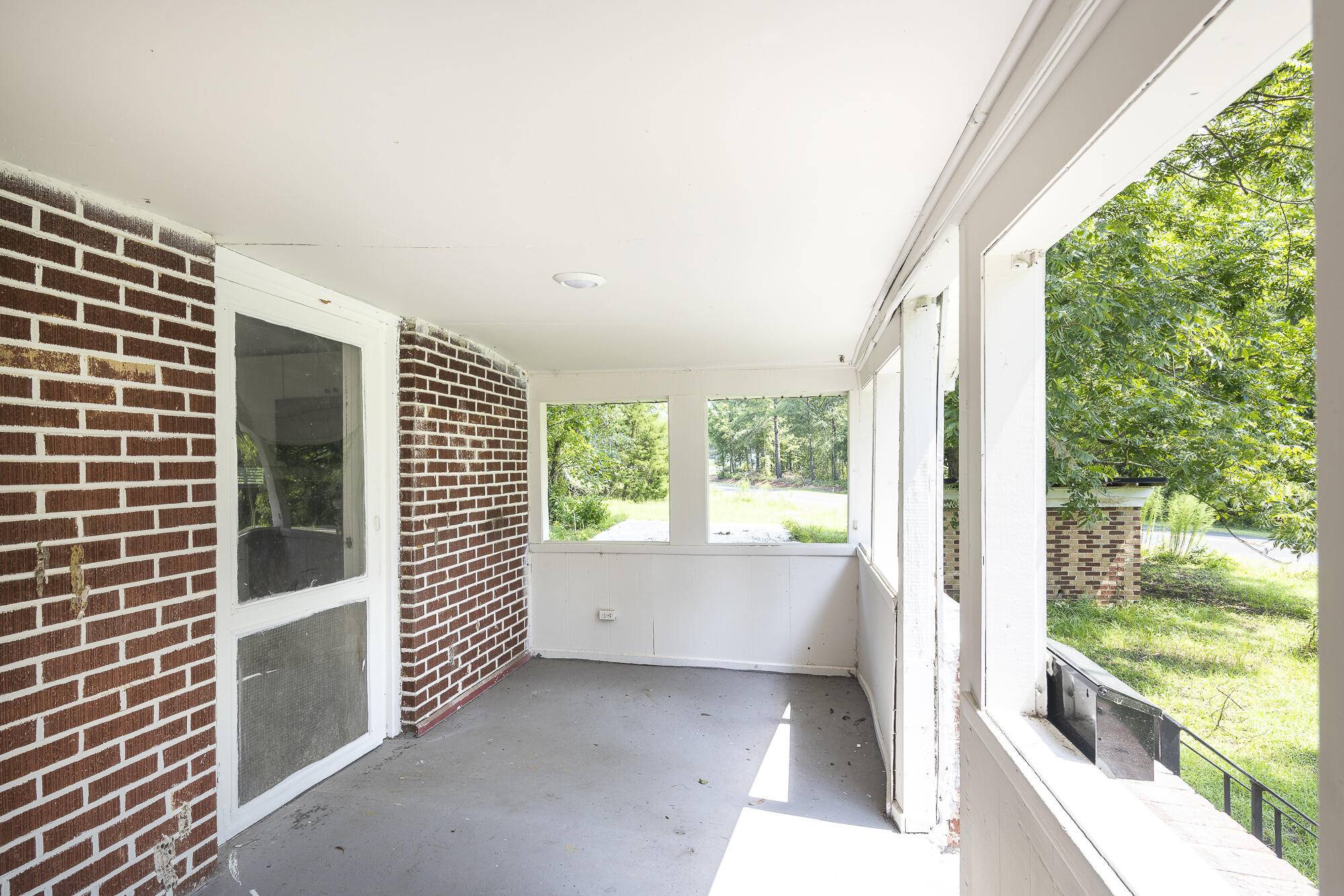 Estill, SC 29918,585 Woodrow Rd