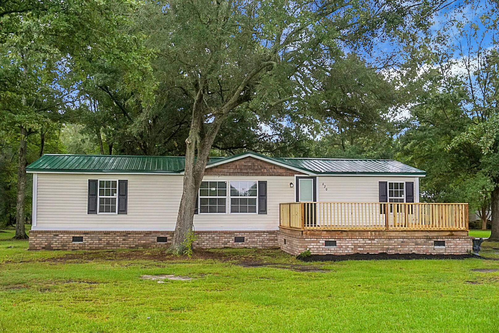 Moncks Corner, SC 29461,620 Coral Acres Dr