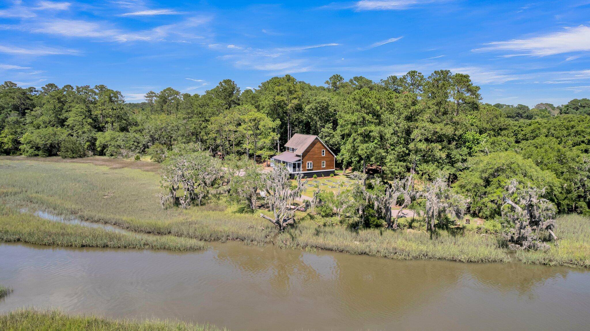 Wadmalaw Island, SC 29487,1711 Yellow House Rd