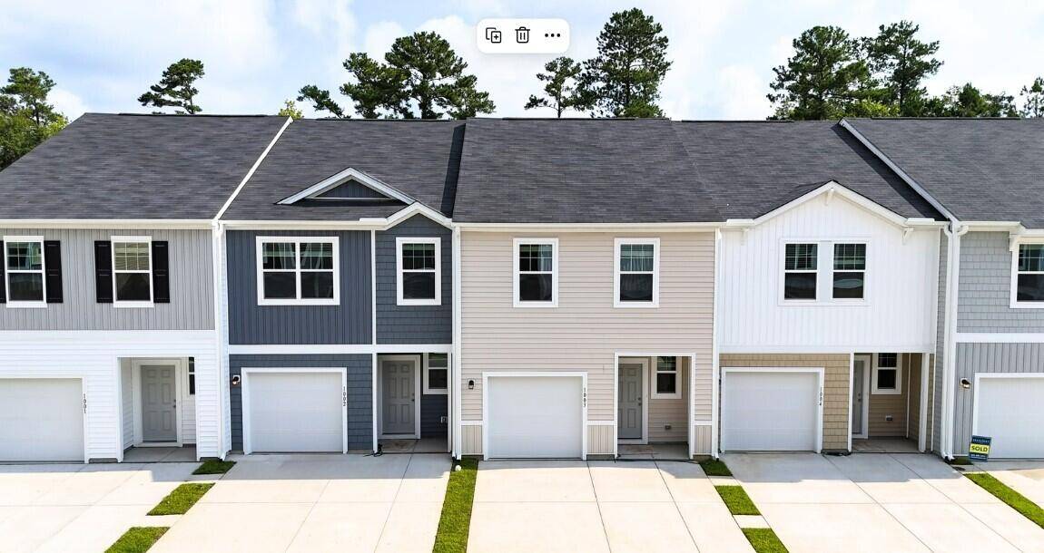 Summerville, SC 29486,1402 Scarlett Maple St