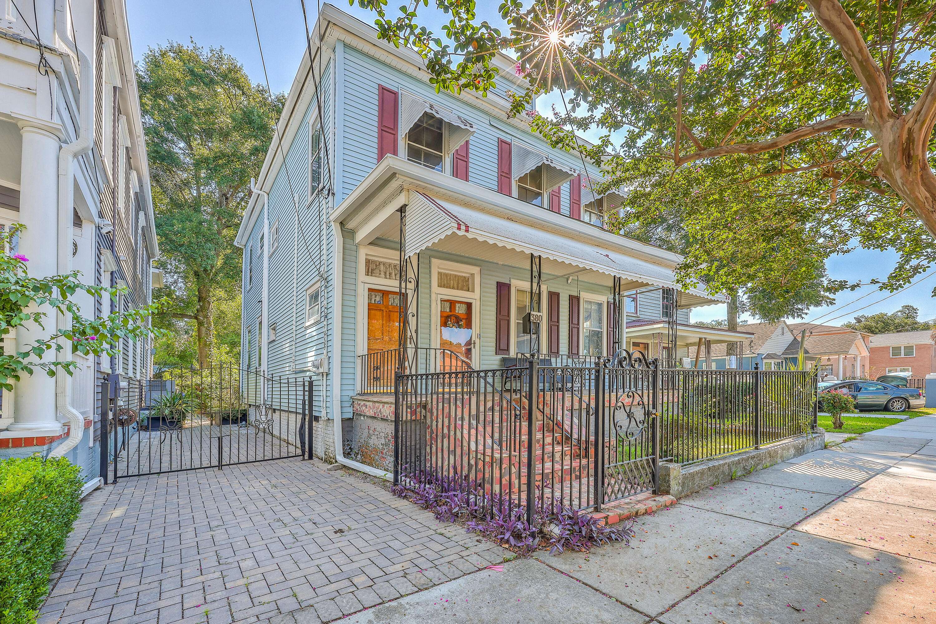 Charleston, SC 29403,380 Ashley Ave
