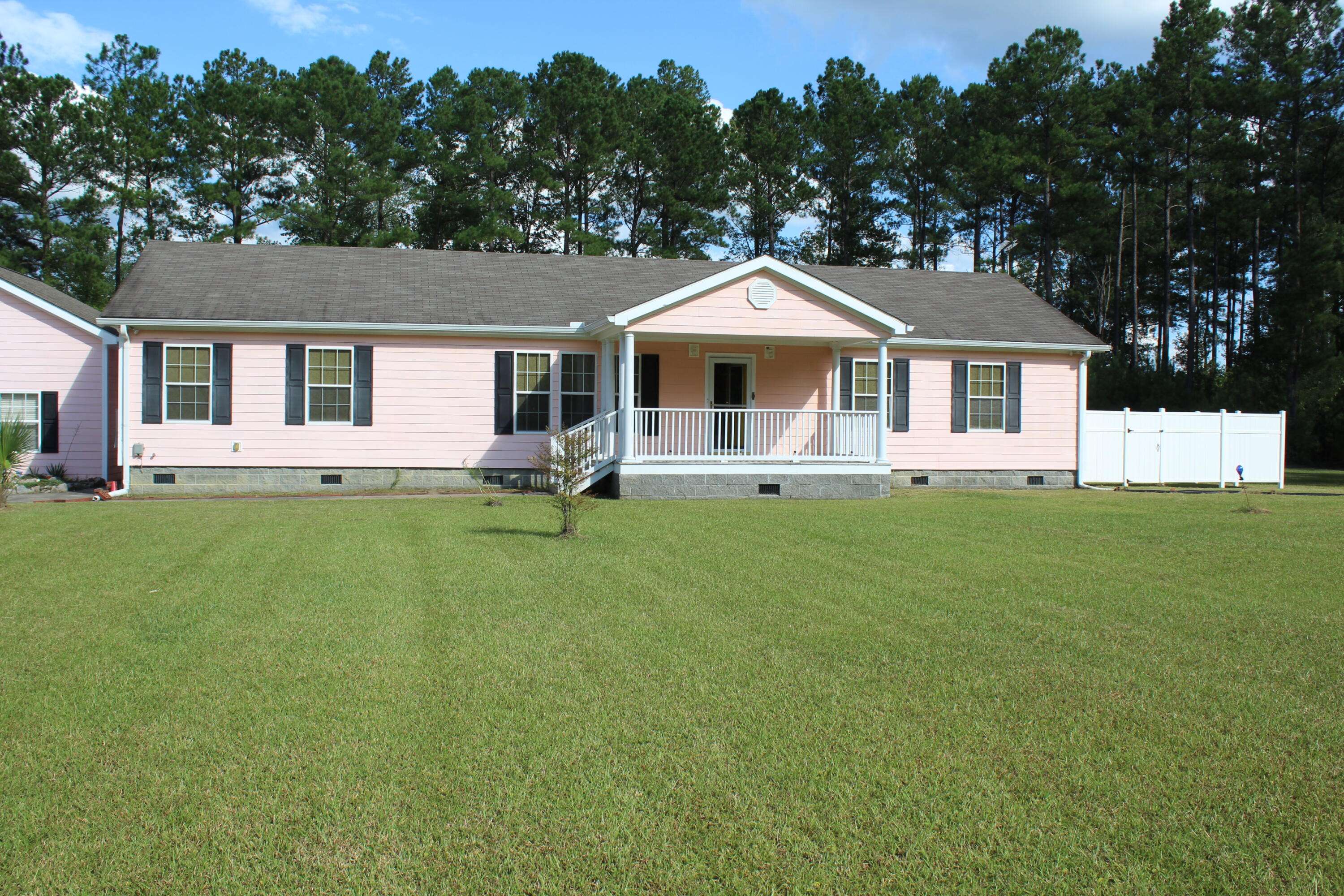 Walterboro, SC 29488,9166 Jefferies Hwy