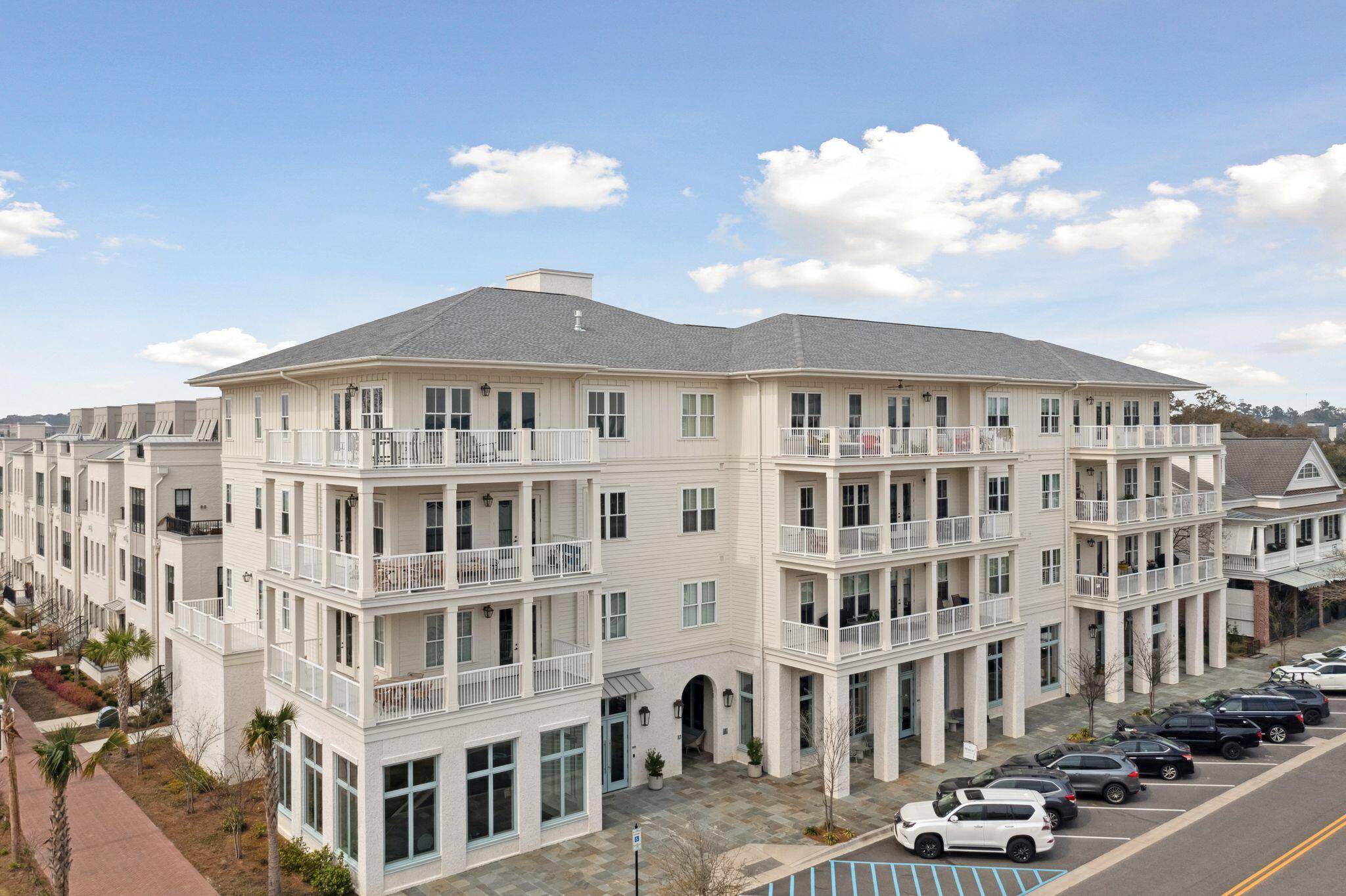 Charleston, SC 29492,301 Longshore St #441