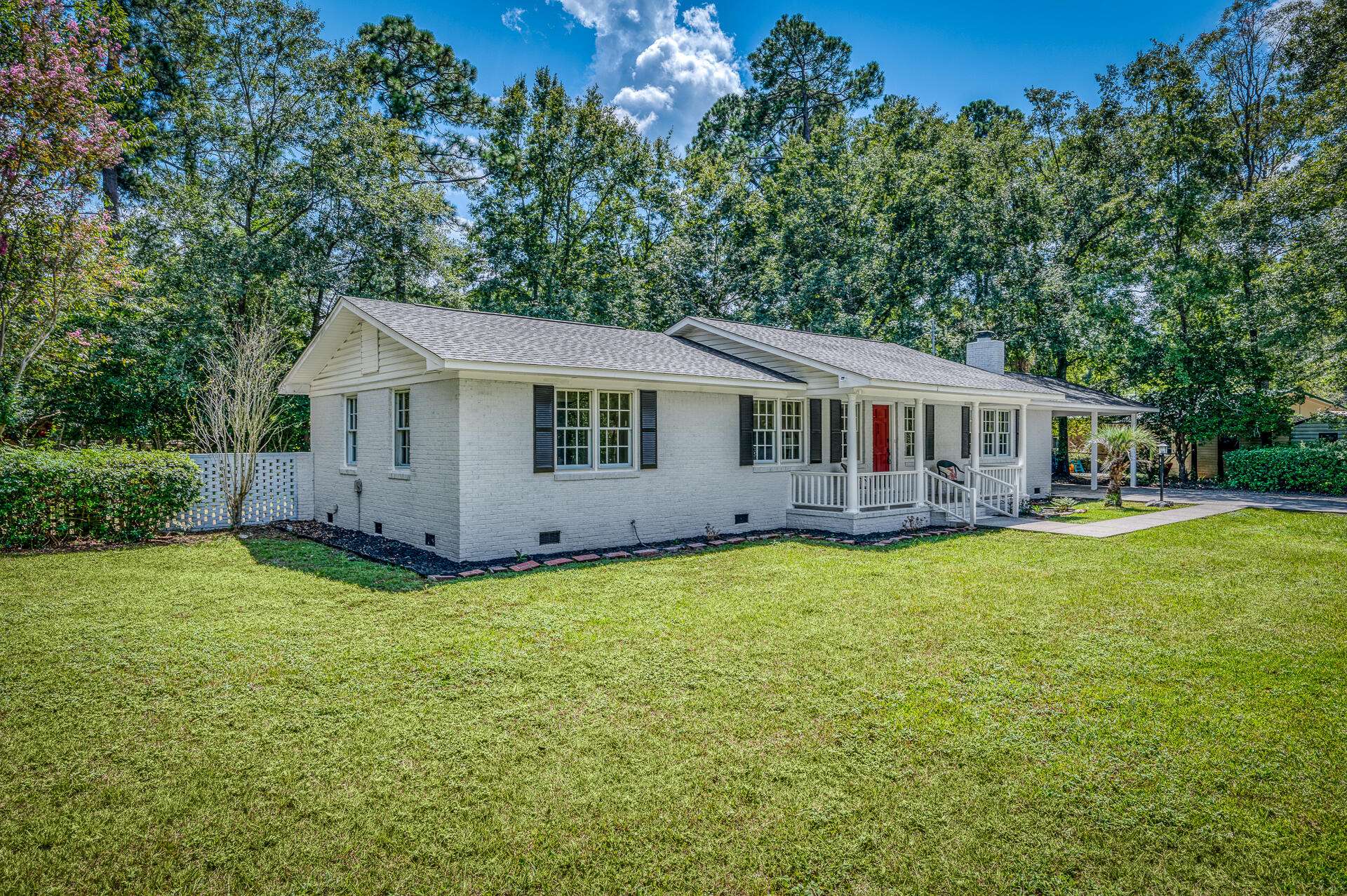 Walterboro, SC 29488,419 Azalea Dr