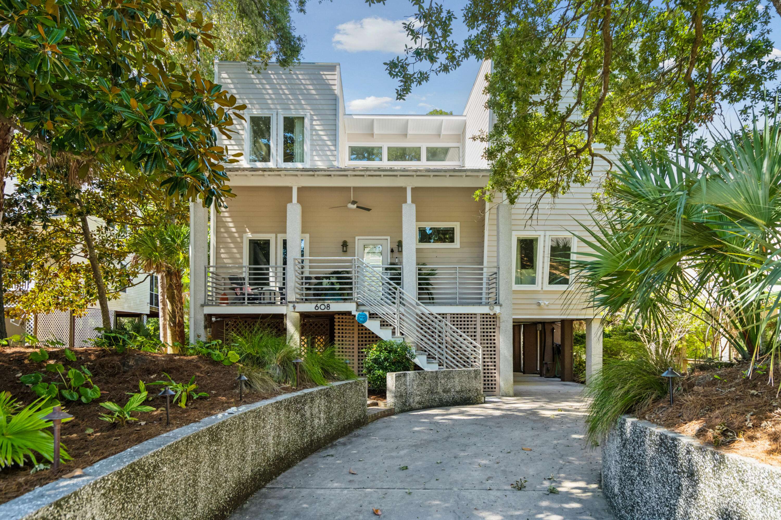 Folly Beach, SC 29439,608 W Beach Ct