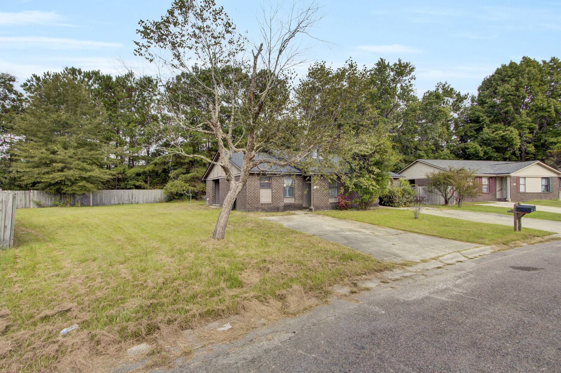 Summerville, SC 29483,113 Woodduck Dr #A-B