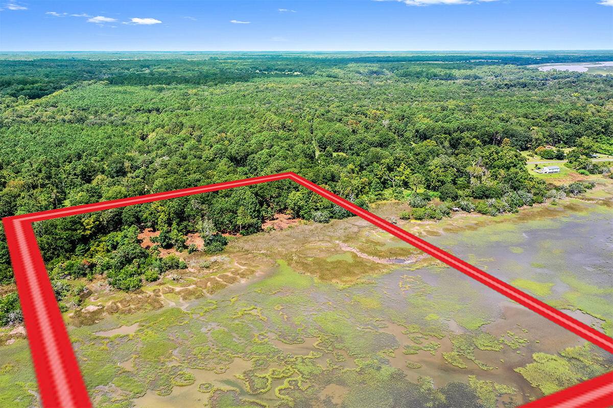 Wadmalaw Island, SC 29487,2815 Roseville Rd