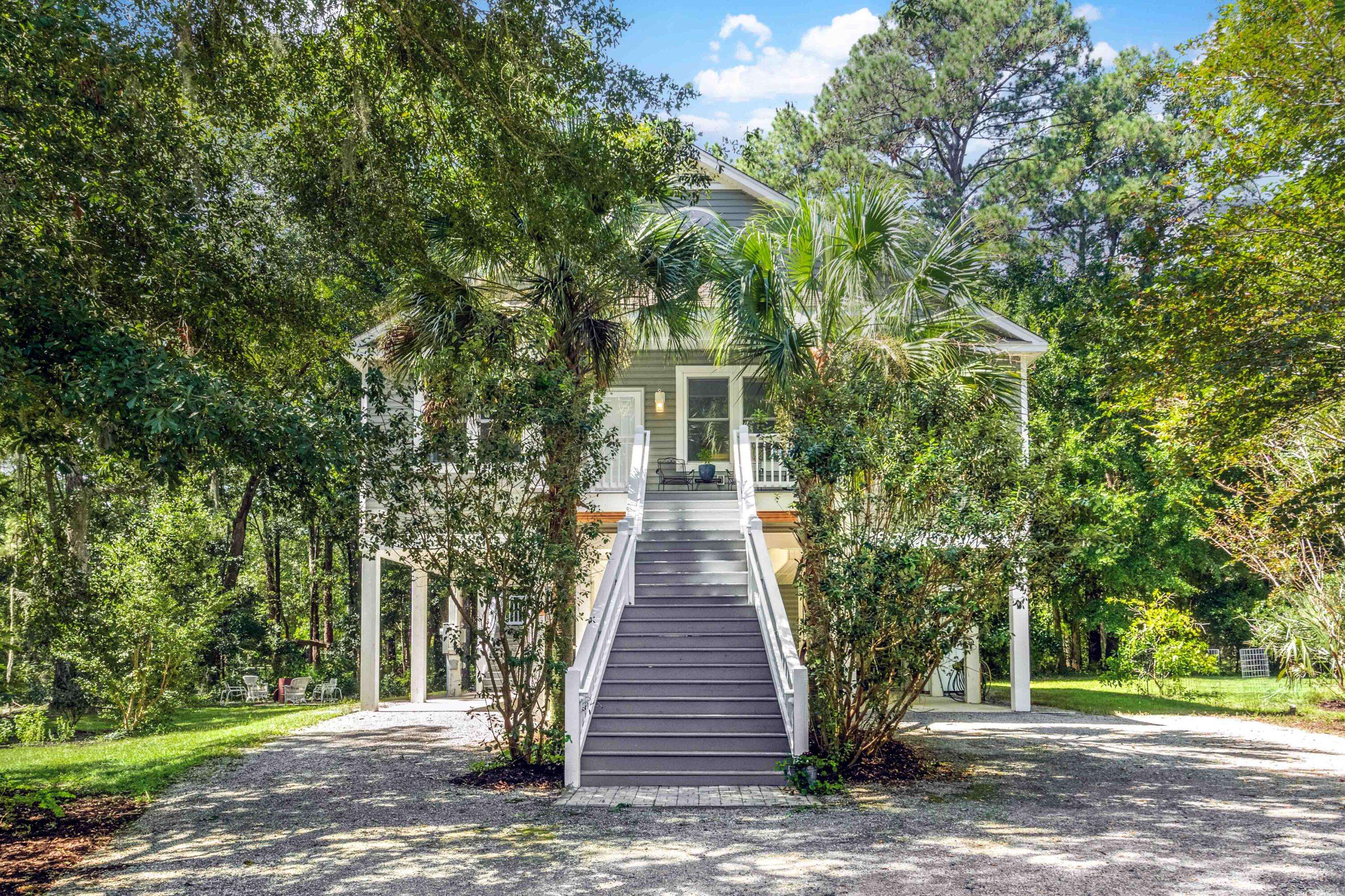 Edisto Island, SC 29438,899 Claussen House Dr