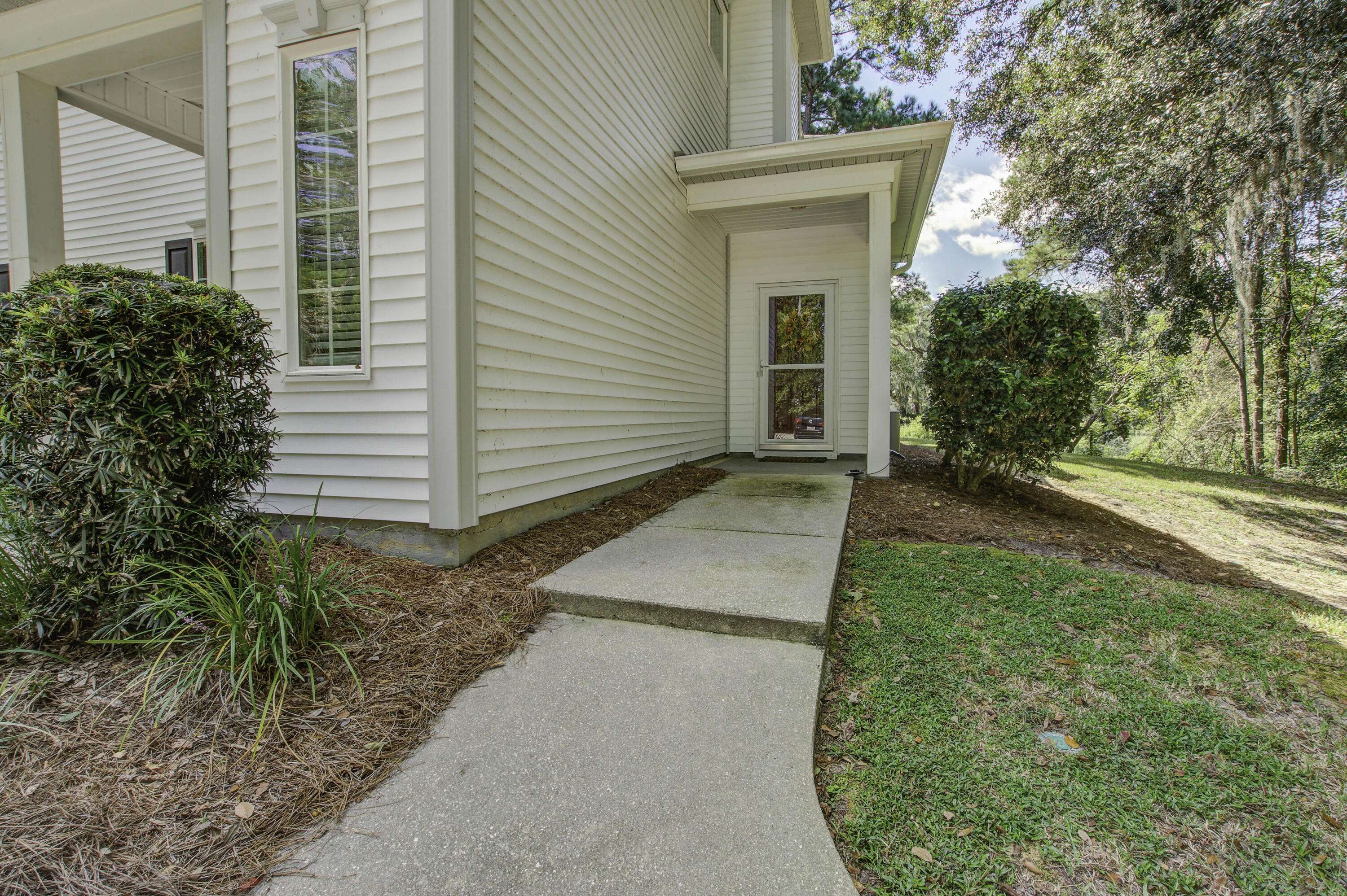 Summerville, SC 29485,207 Golfview Ln