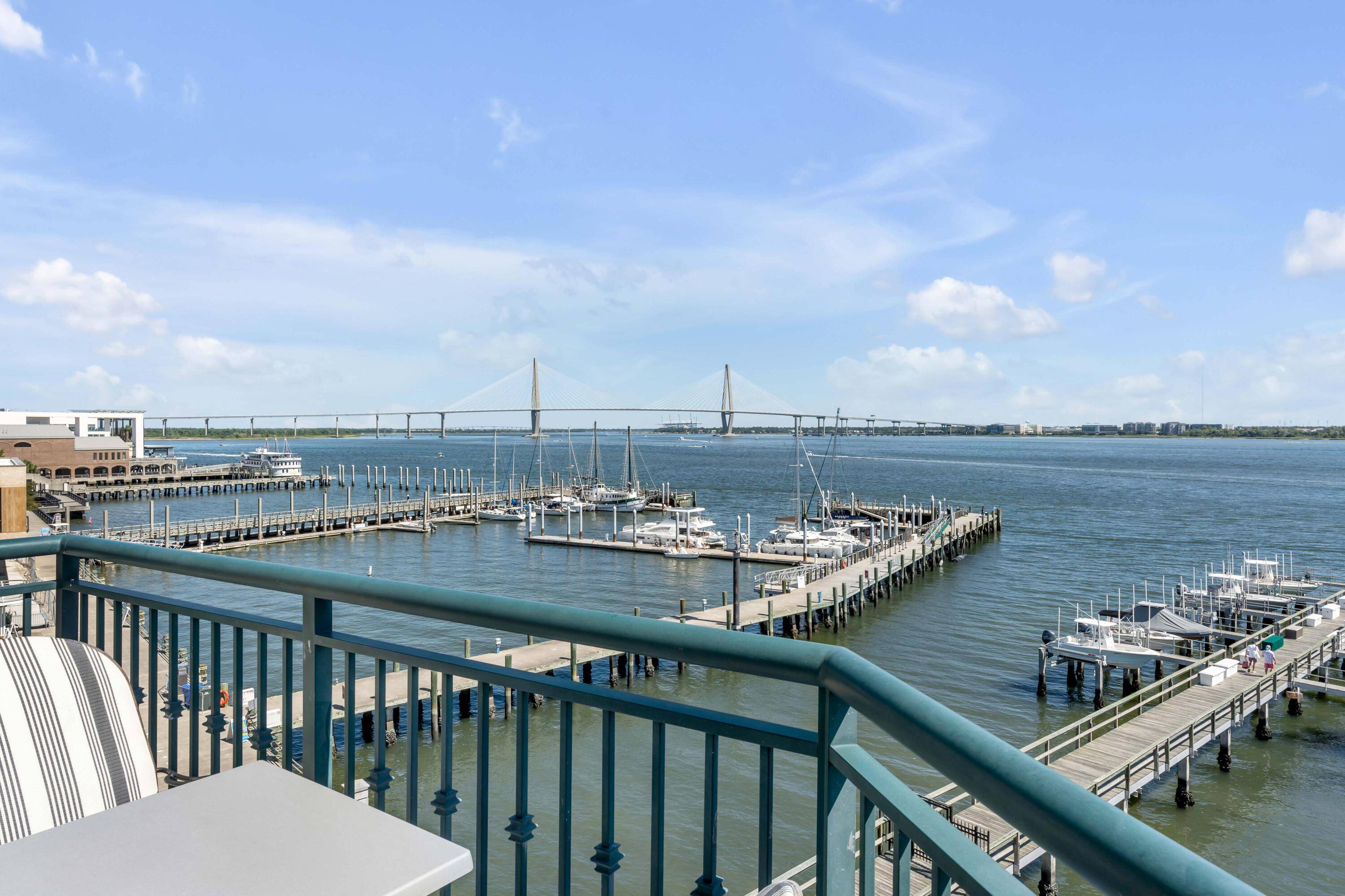 Charleston, SC 29401,2 Wharfside St #5w