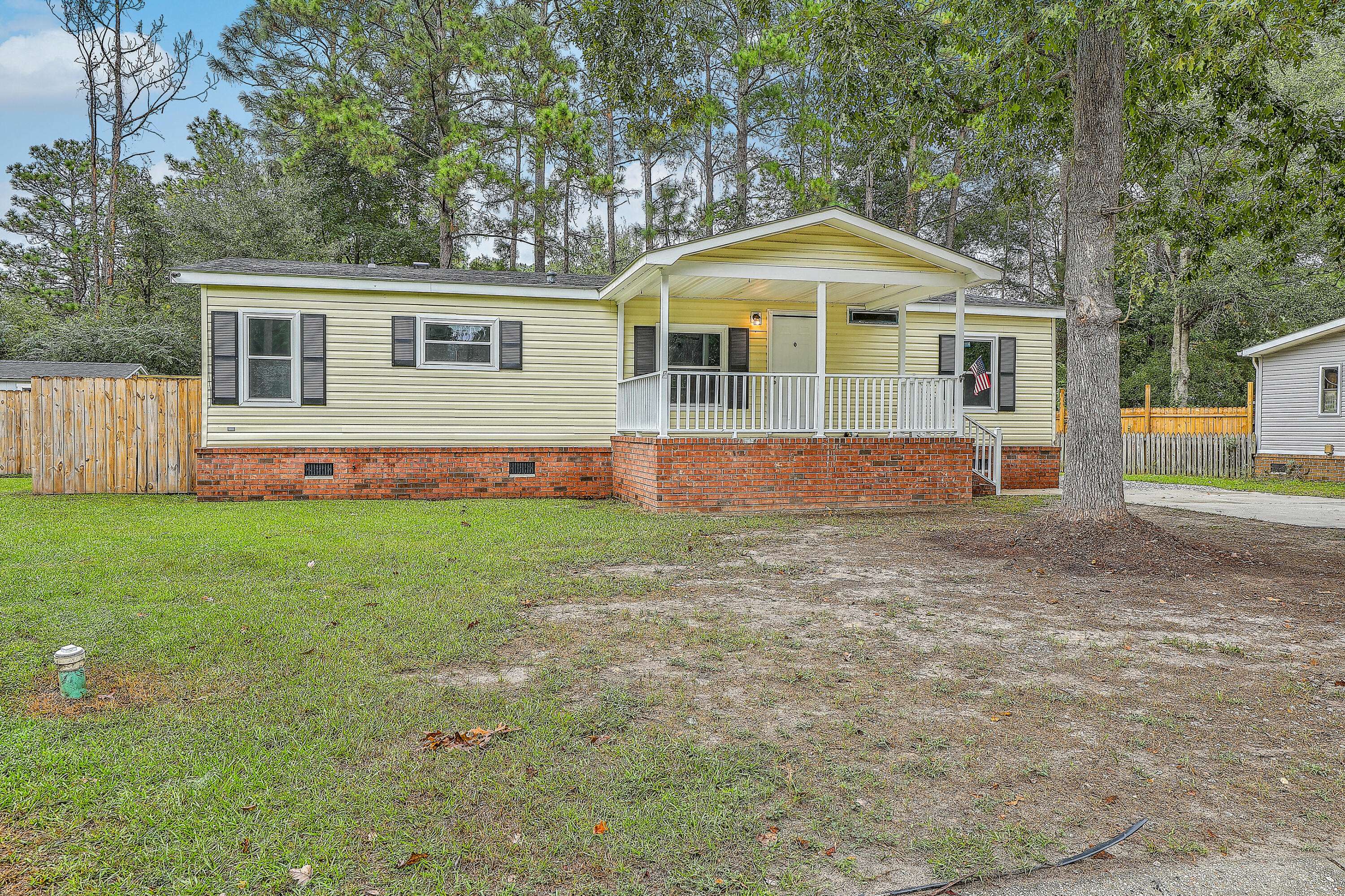 Summerville, SC 29483,130 Blackberry Ln