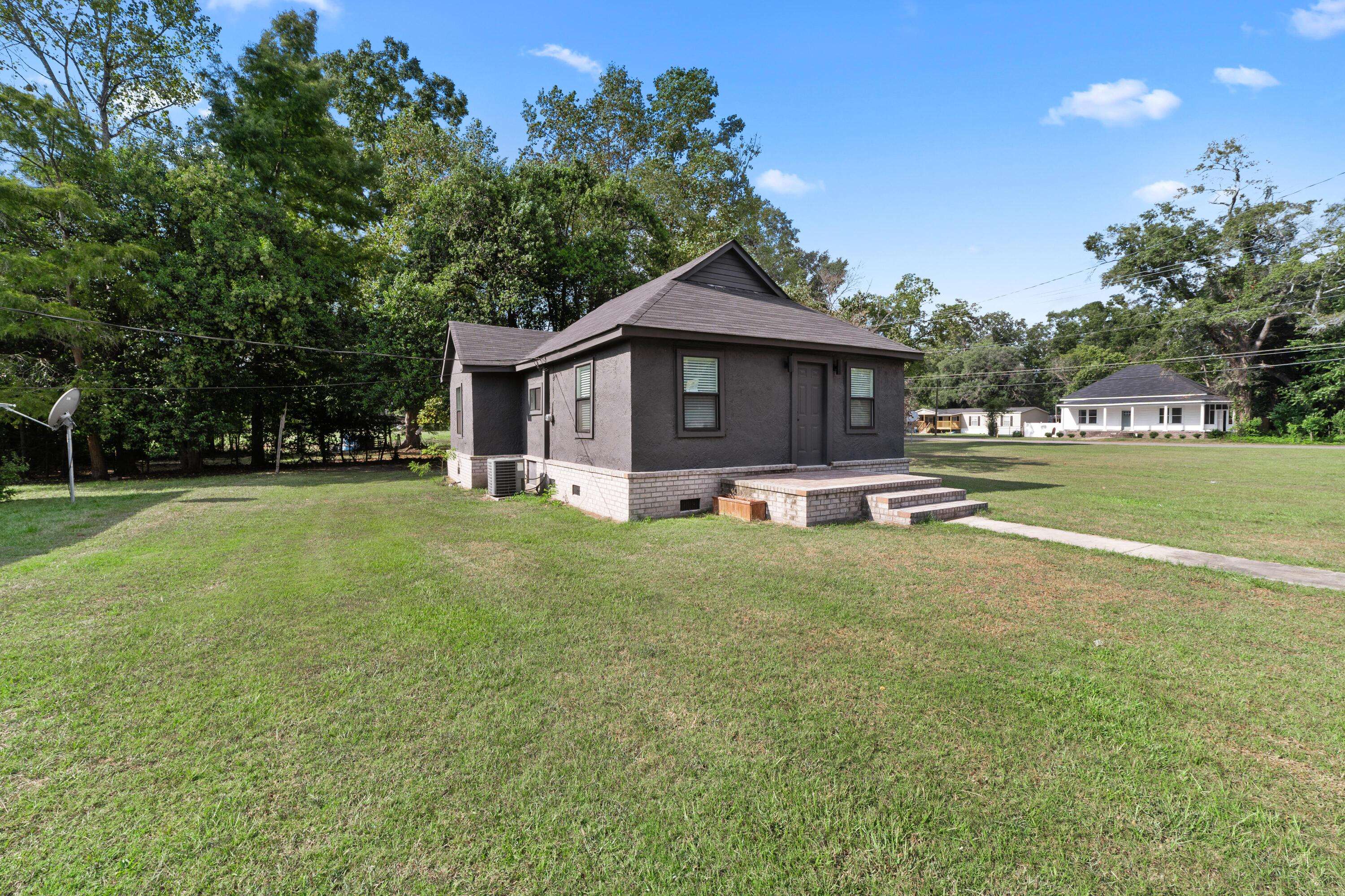 Holly Hill, SC 29059,928 First St