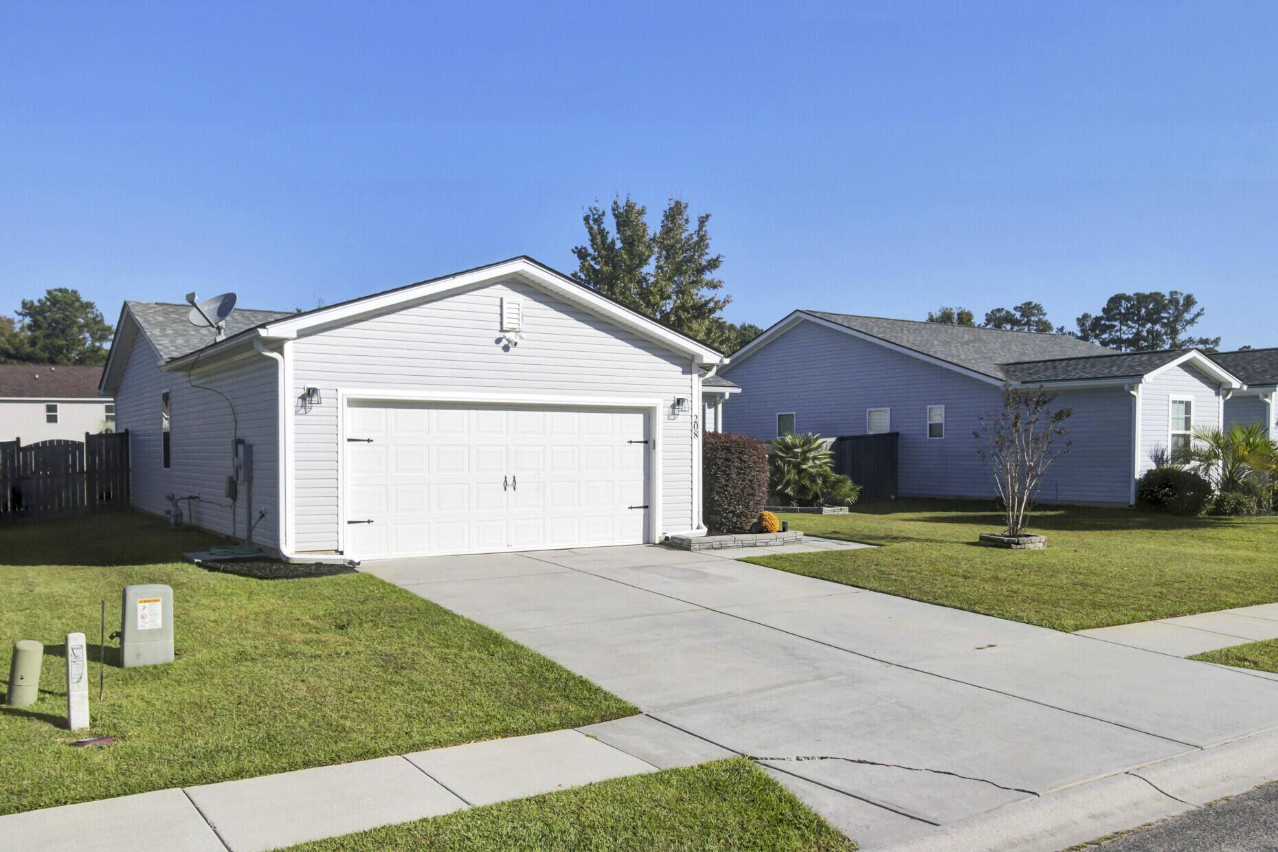 Summerville, SC 29483,208 Austin Creek Ct