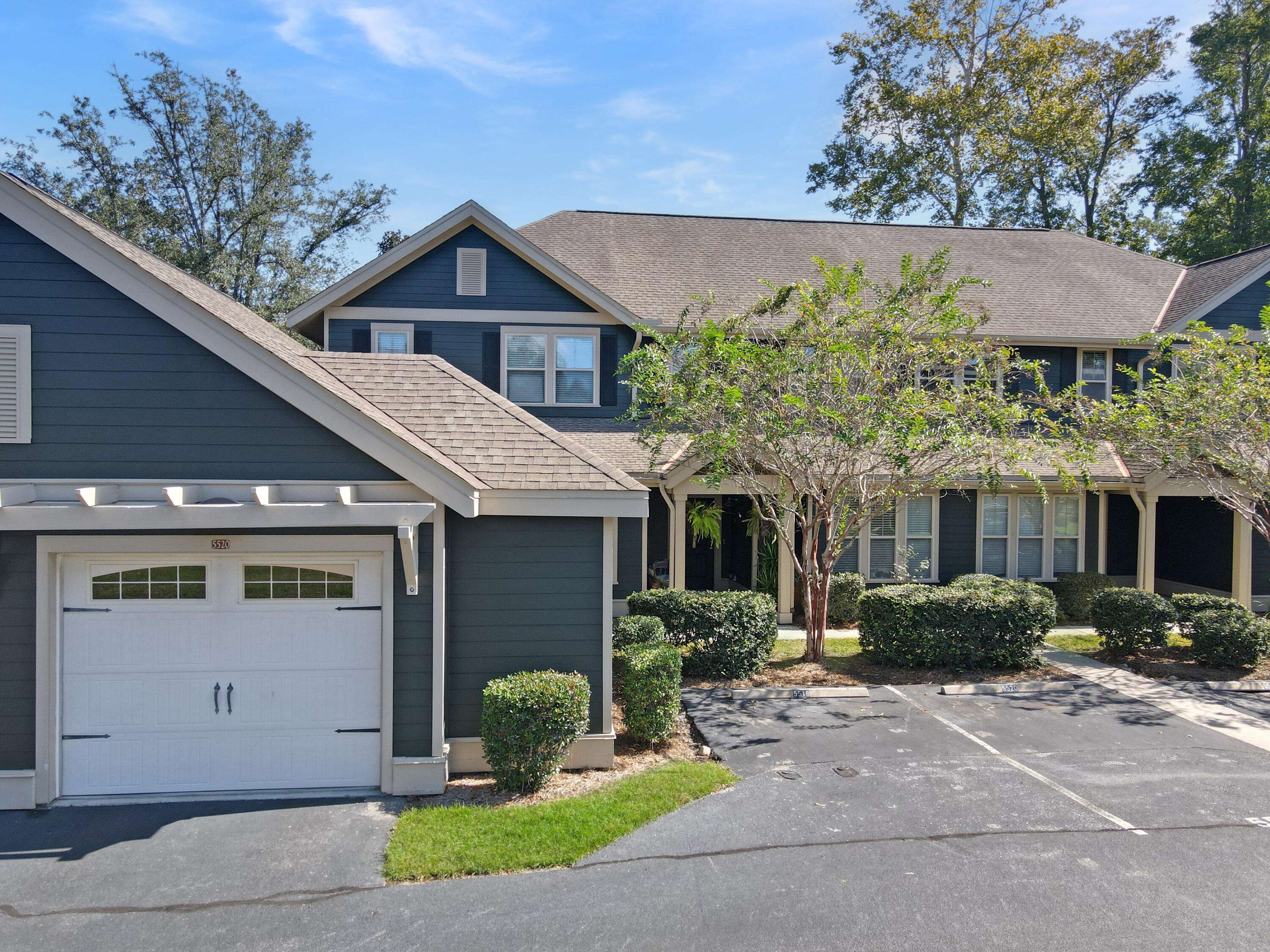 North Charleston, SC 29418,5520 Colonial Chatsworth Cir