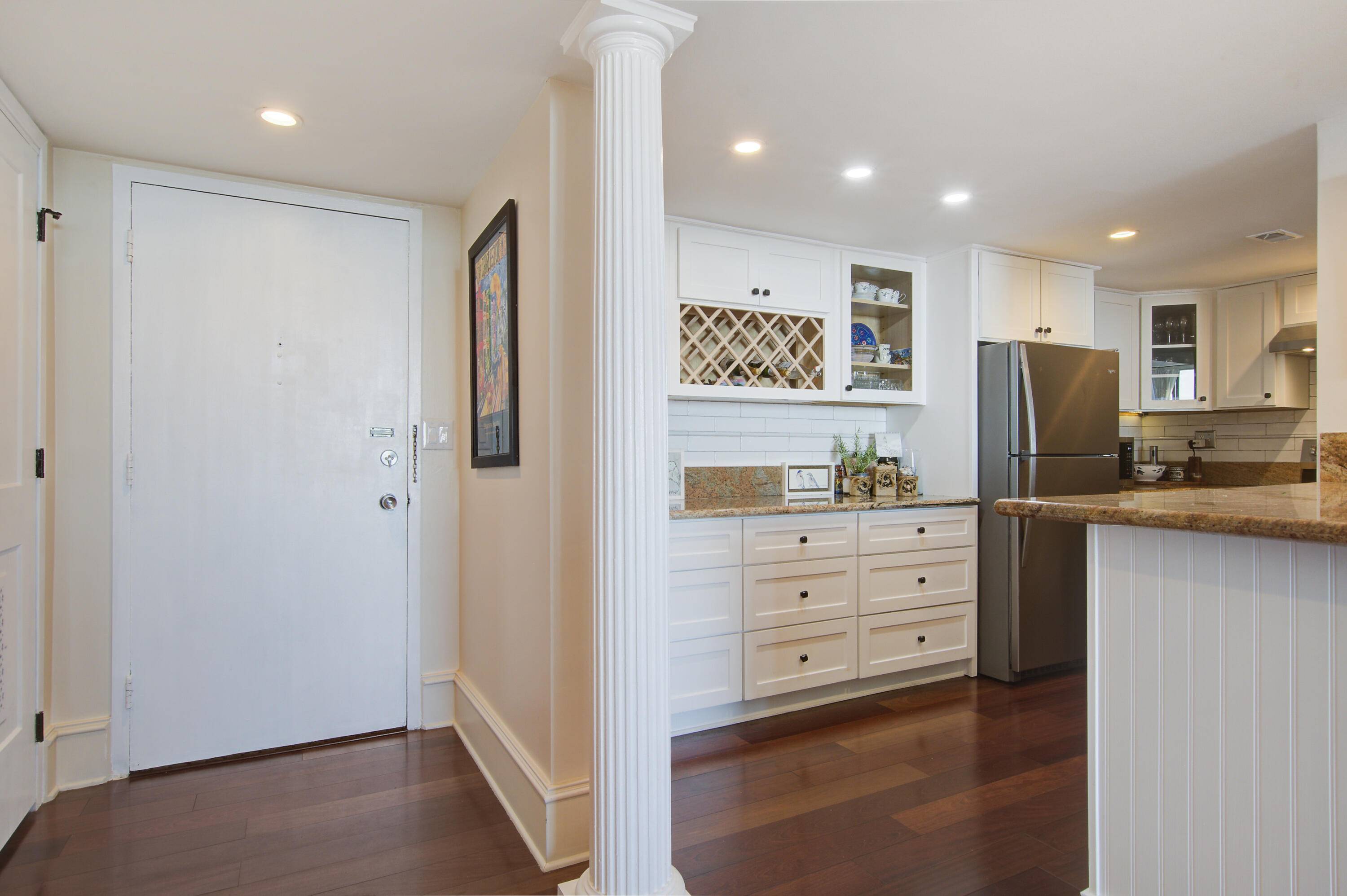 Charleston, SC 29401,14 Lockwood Dr #10d