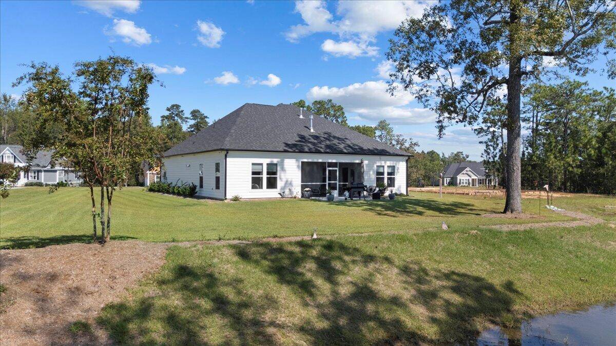 Elloree, SC 29047,138 Twisted Oak Trl