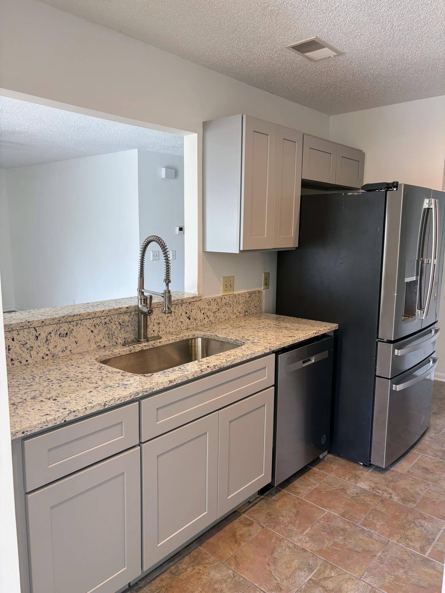 Goose Creek, SC 29445,607 Waterwood Dr