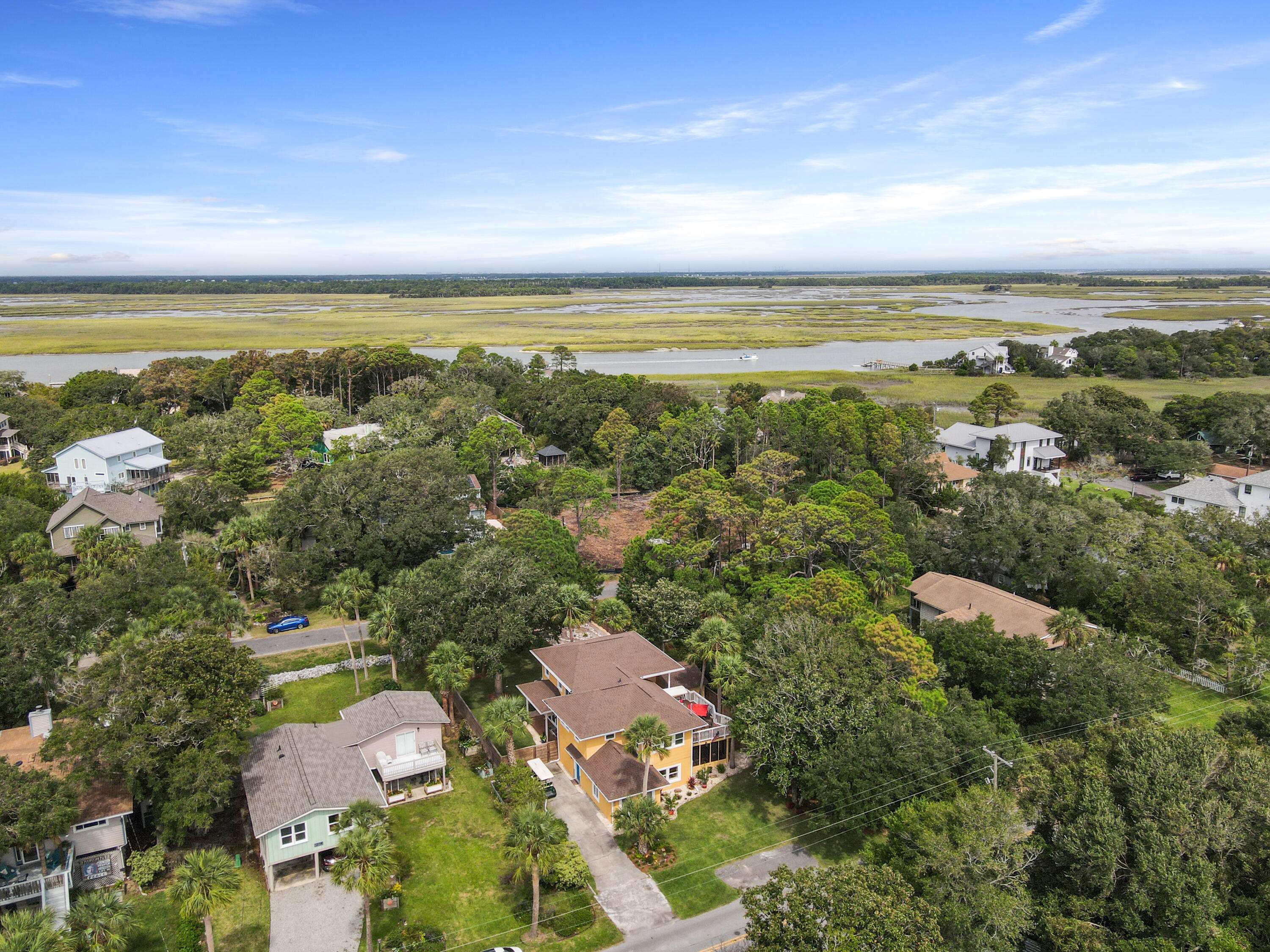 Folly Beach, SC 29439,1010 E Cooper Ave