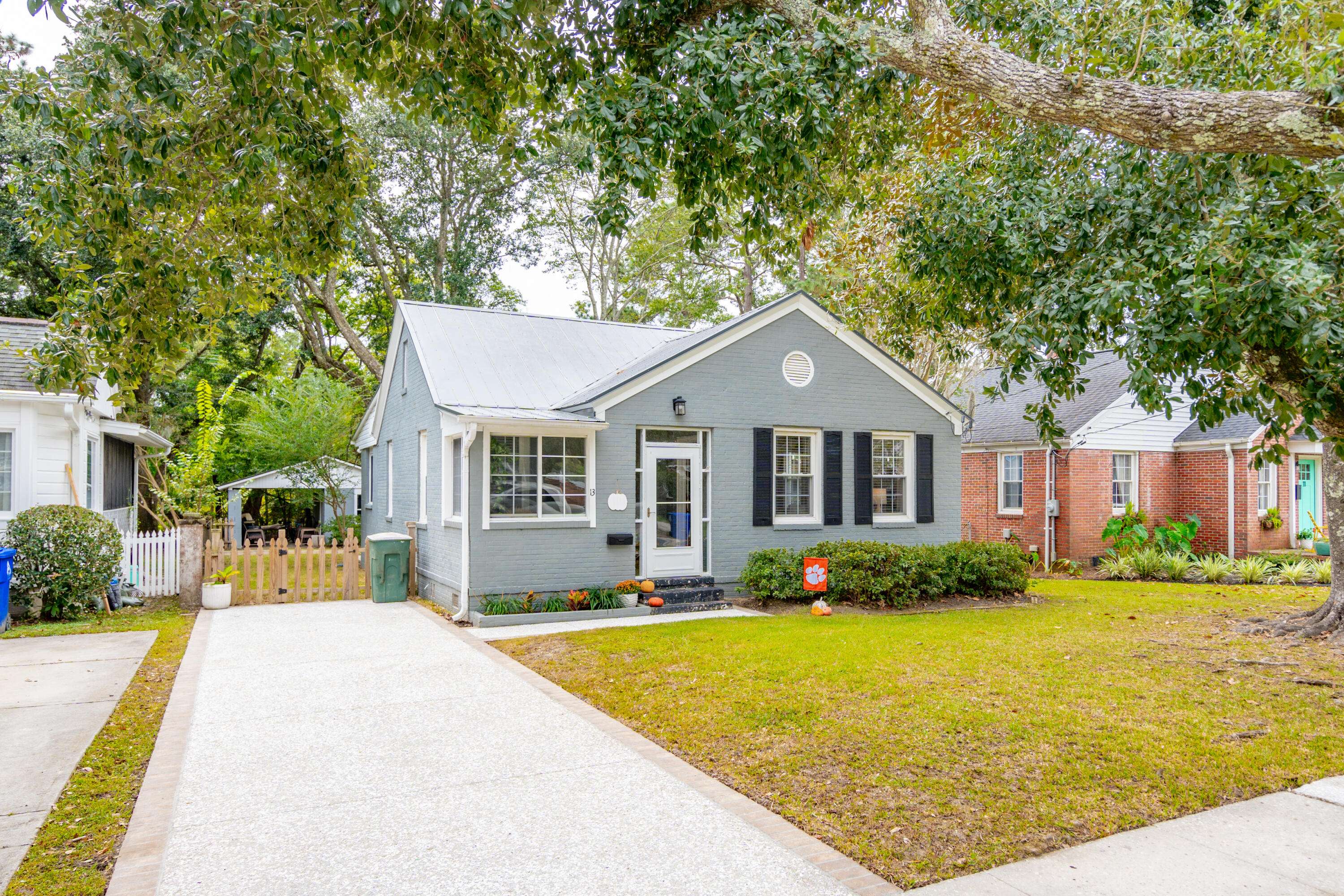 Charleston, SC 29407,13 Lyttleton St