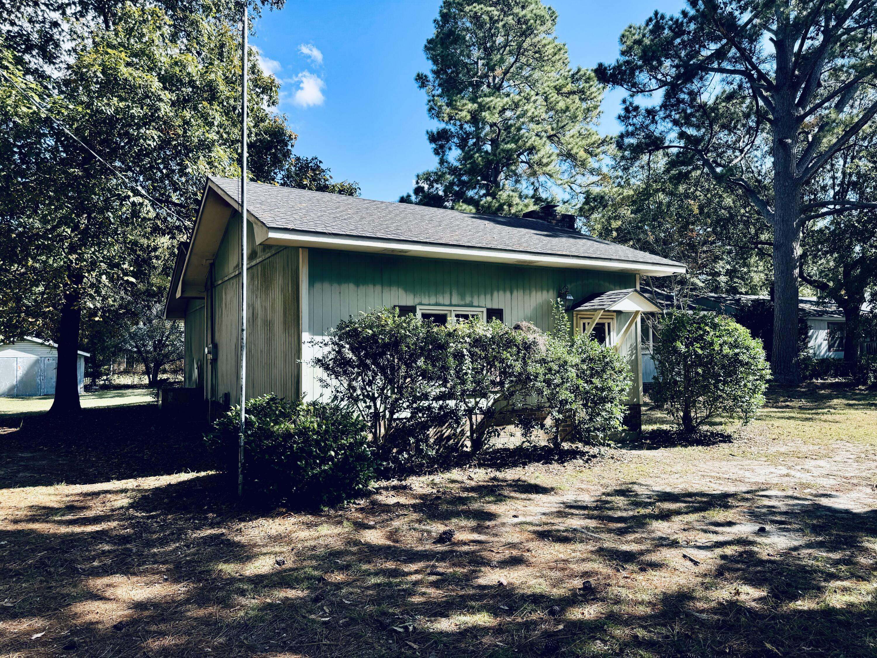 Bonneau, SC 29431,212 Lake Moultrie Dr