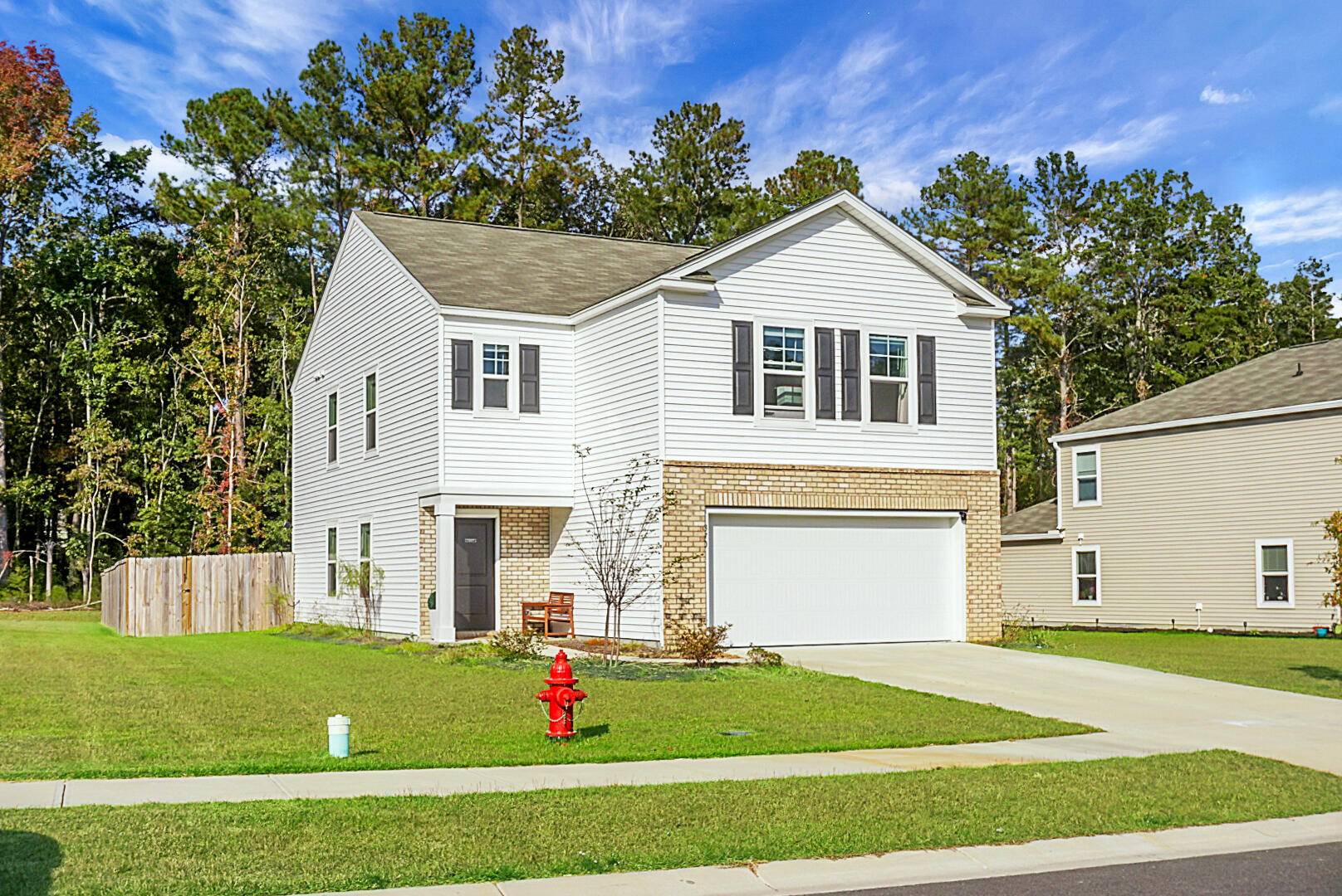 Moncks Corner, SC 29461,370 Spruce Ivy St