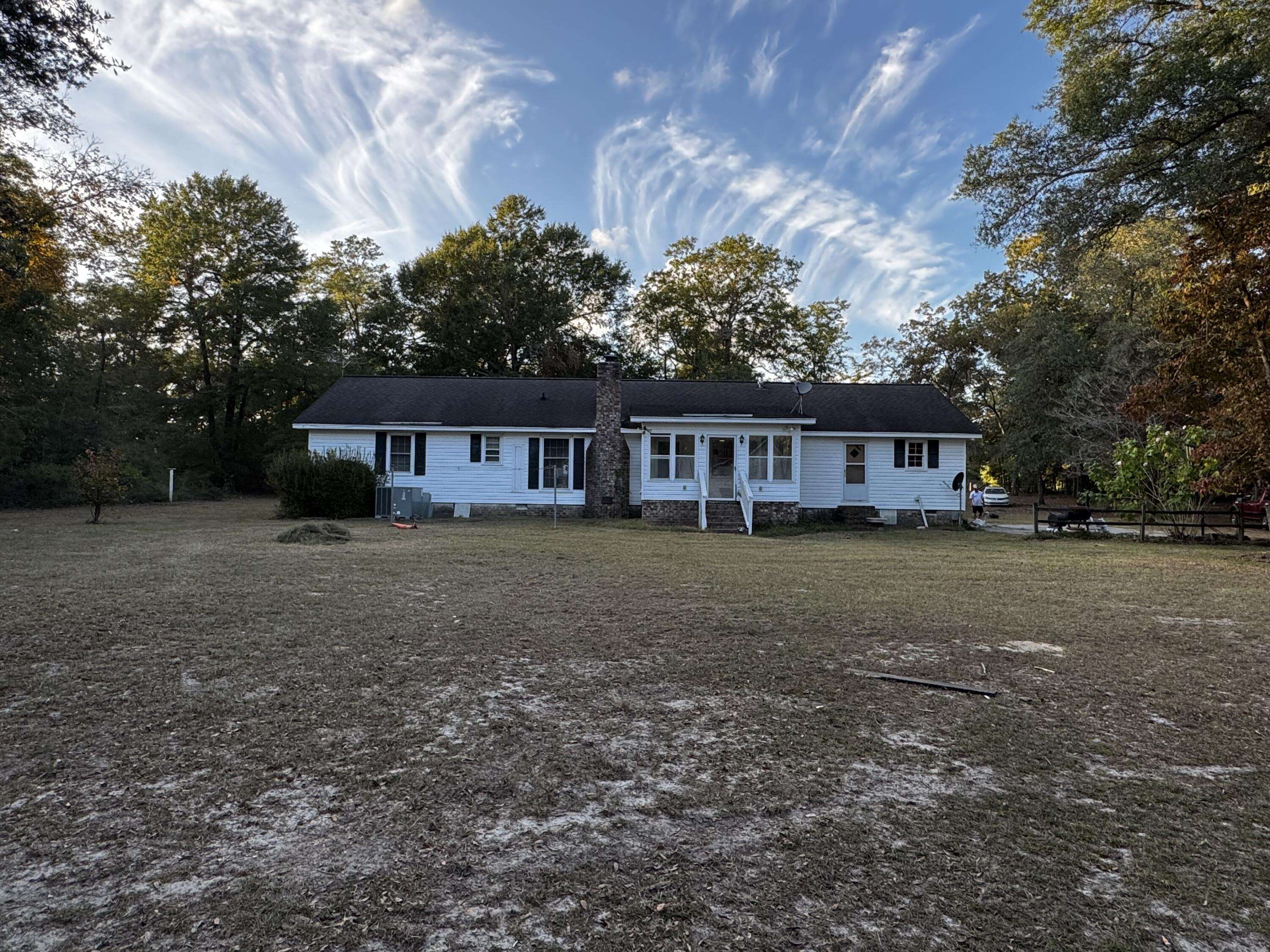 Dorchester, SC 29437,143 Fisk Rd