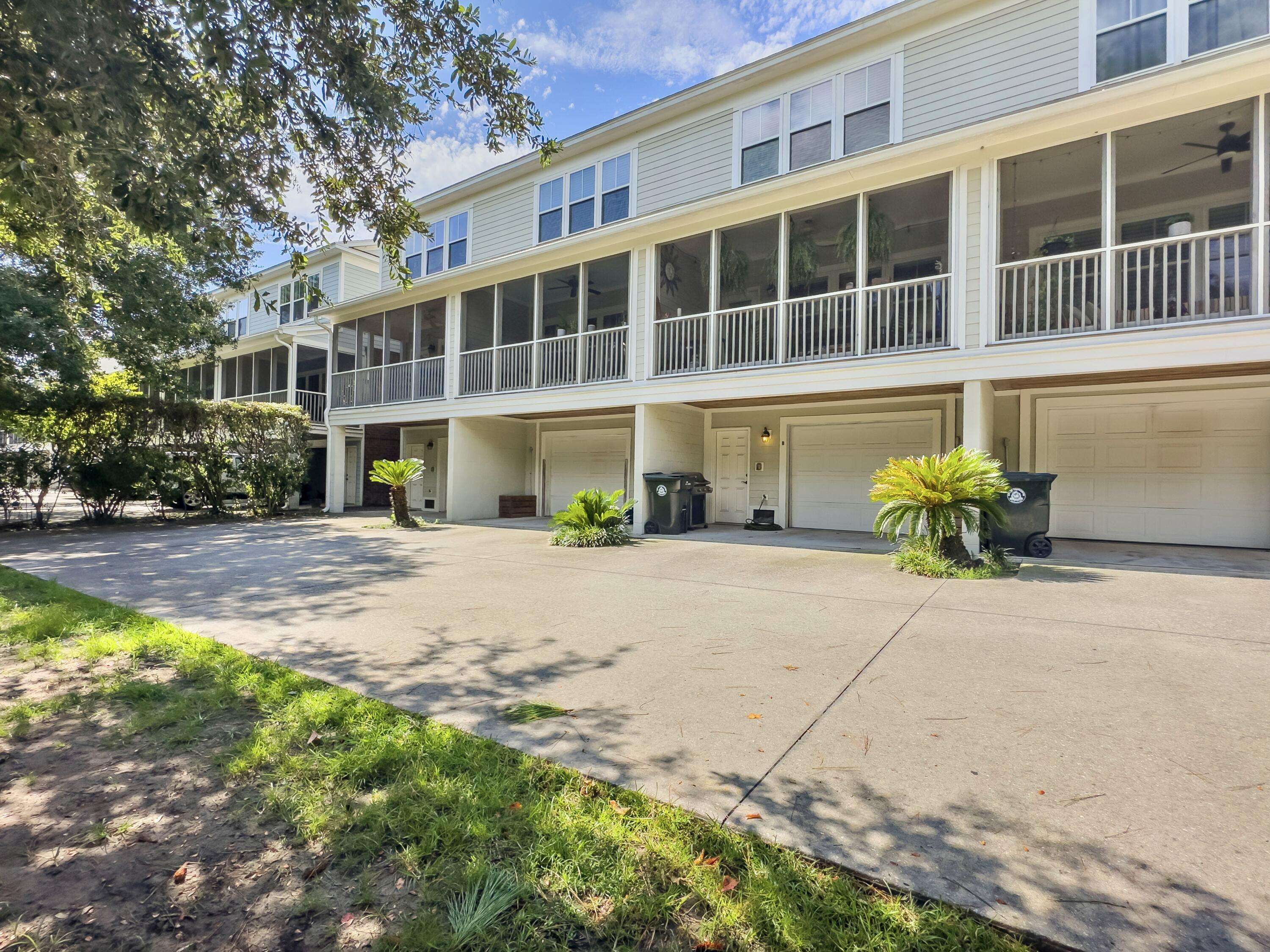 Charleston, SC 29407,626 Windermere Blvd #4b