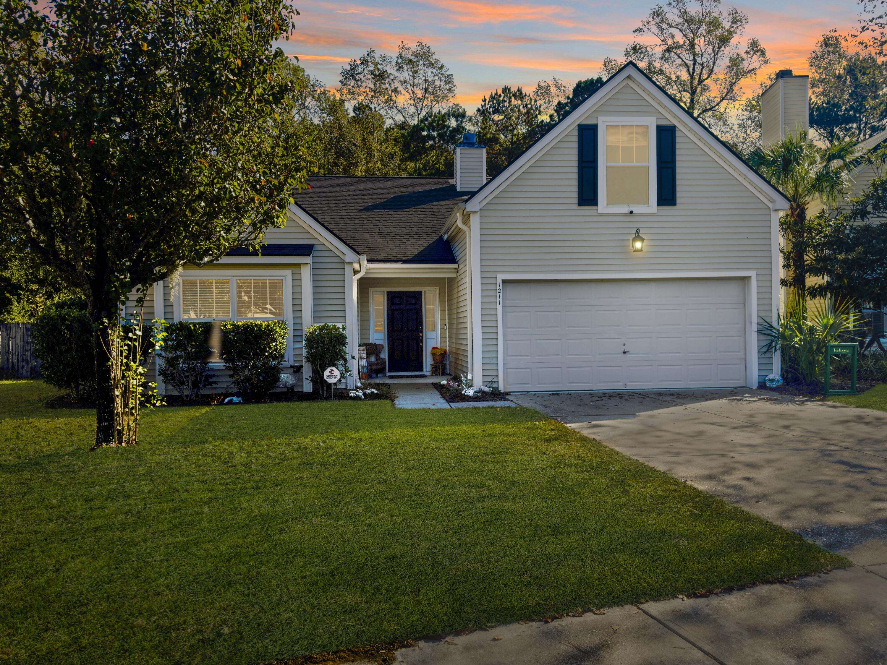 Charleston, SC 29492,1211 Wando Shores Dr