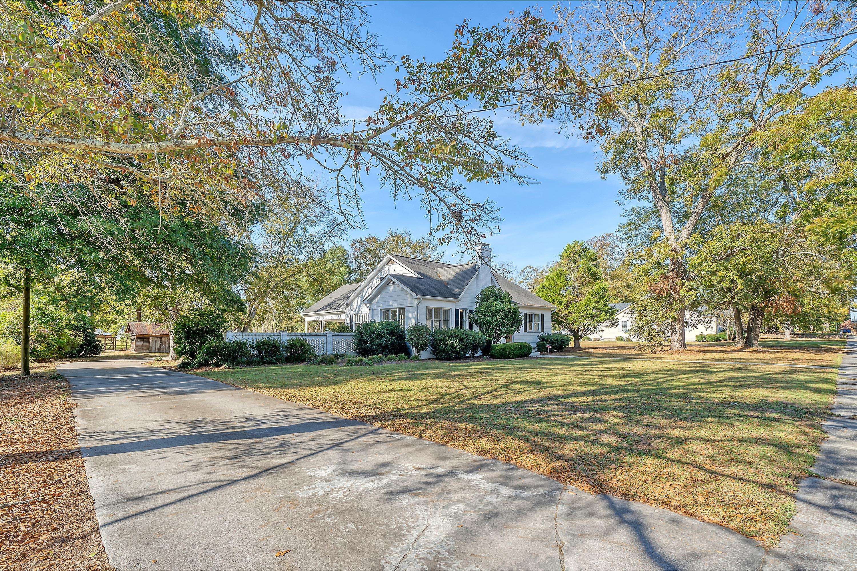 Bowman, SC 29018,7408 Charleston Hwy