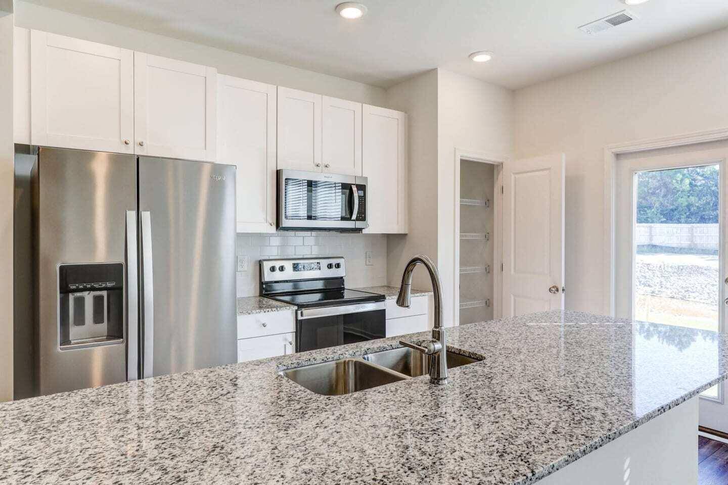 North Charleston, SC 29406,5682 Sablewood St #Marion