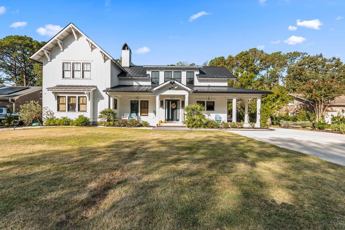 Mount Pleasant, SC 29464,996 Law Ln