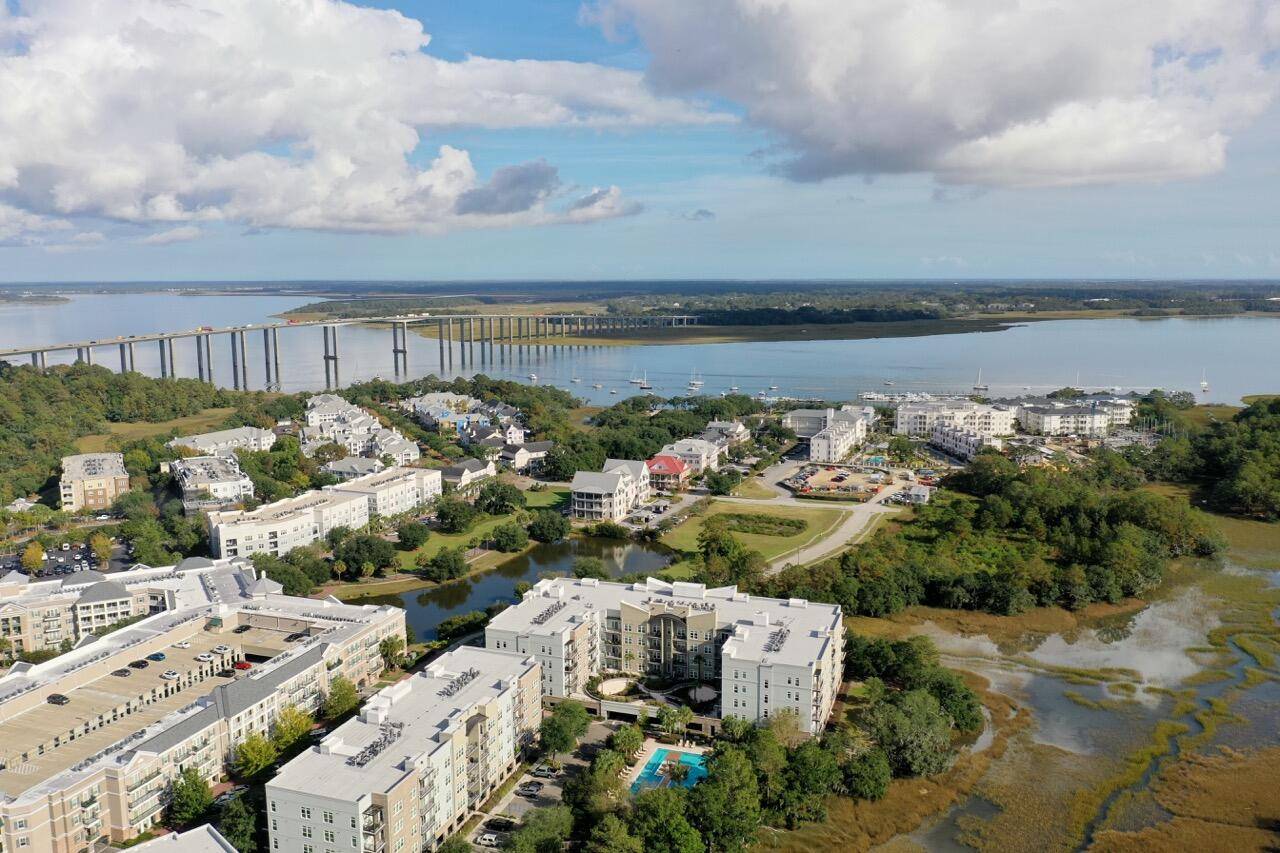 Charleston, SC 29492,145 Pier View St #108