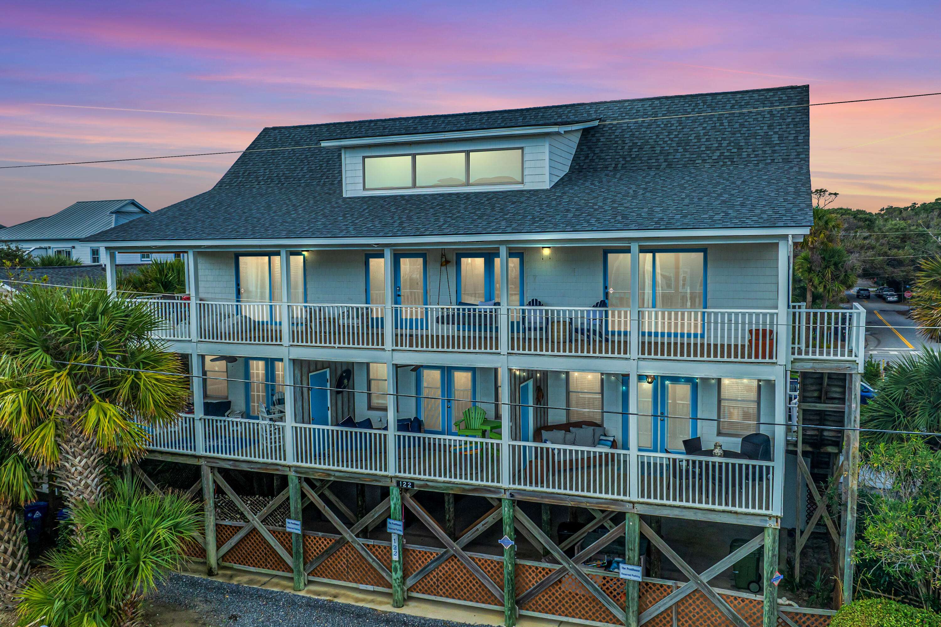 Folly Beach, SC 29439,122 E Arctic Ave #3