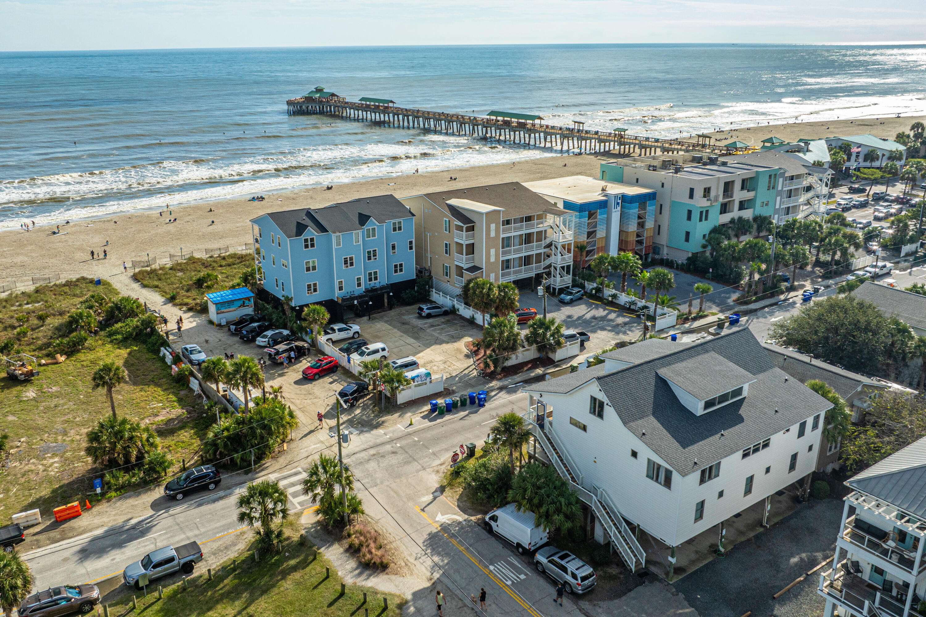 Folly Beach, SC 29439,122 E Arctic Ave #3