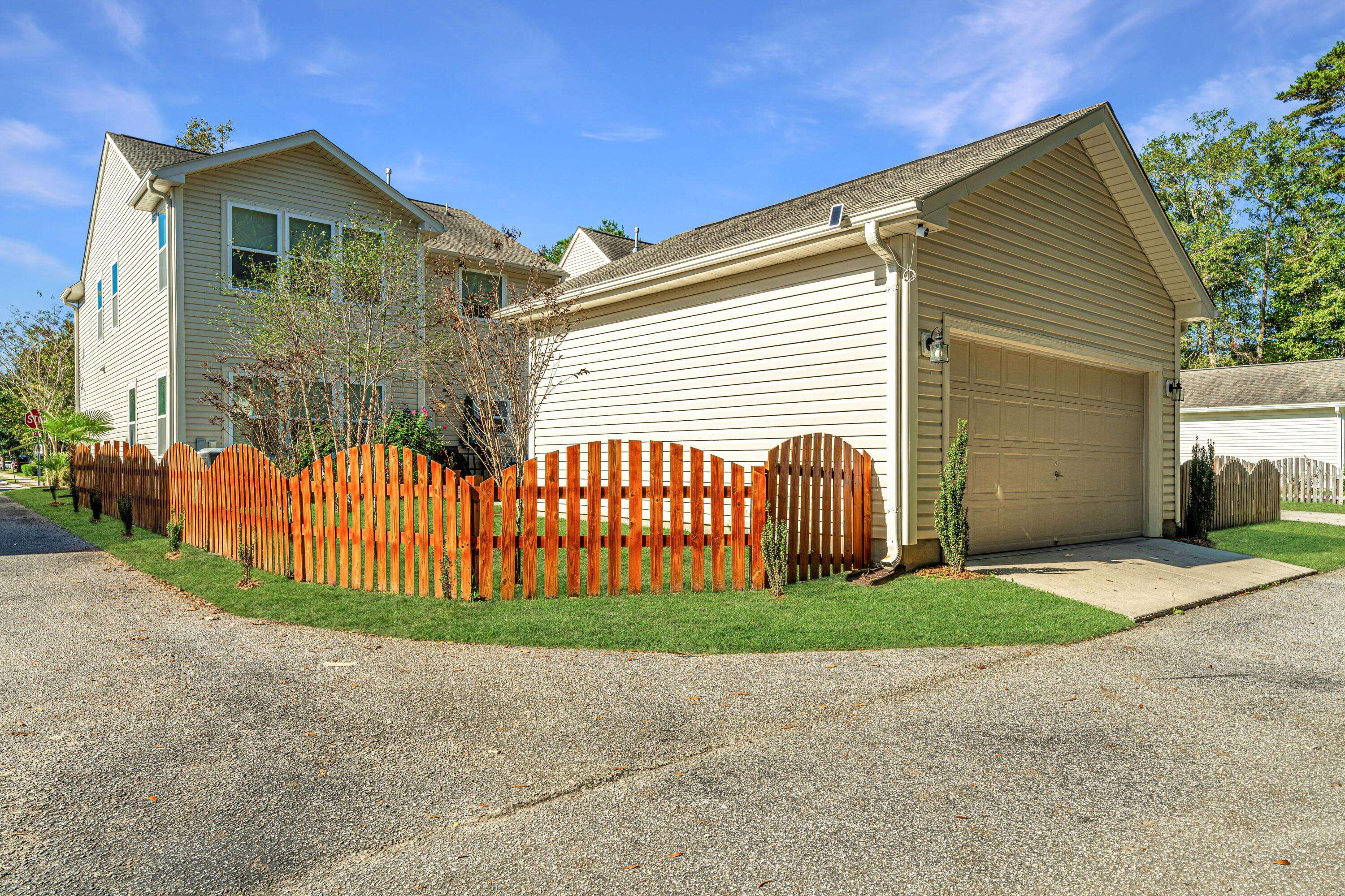 Summerville, SC 29485,4966 Ballantine Drive