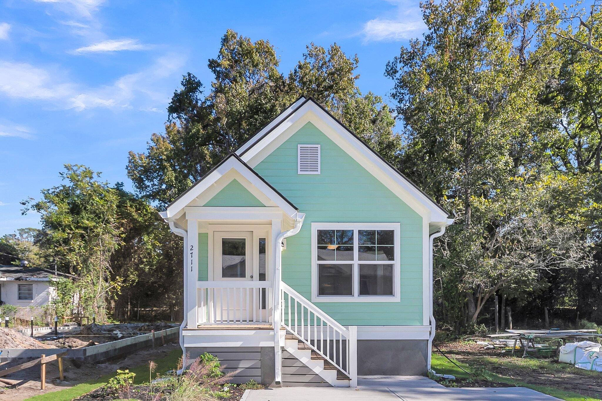 North Charleston, SC 29405,2711 Henry St